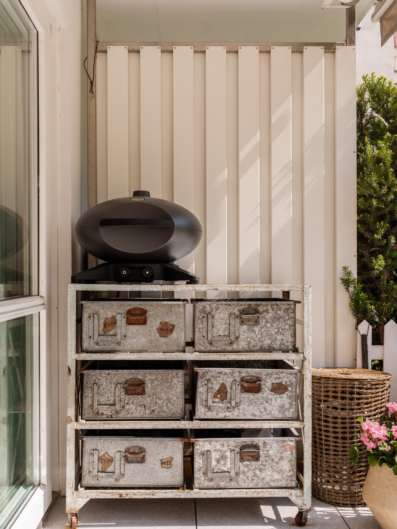 Gode grillmuligheter på terrassen. Galleribilde