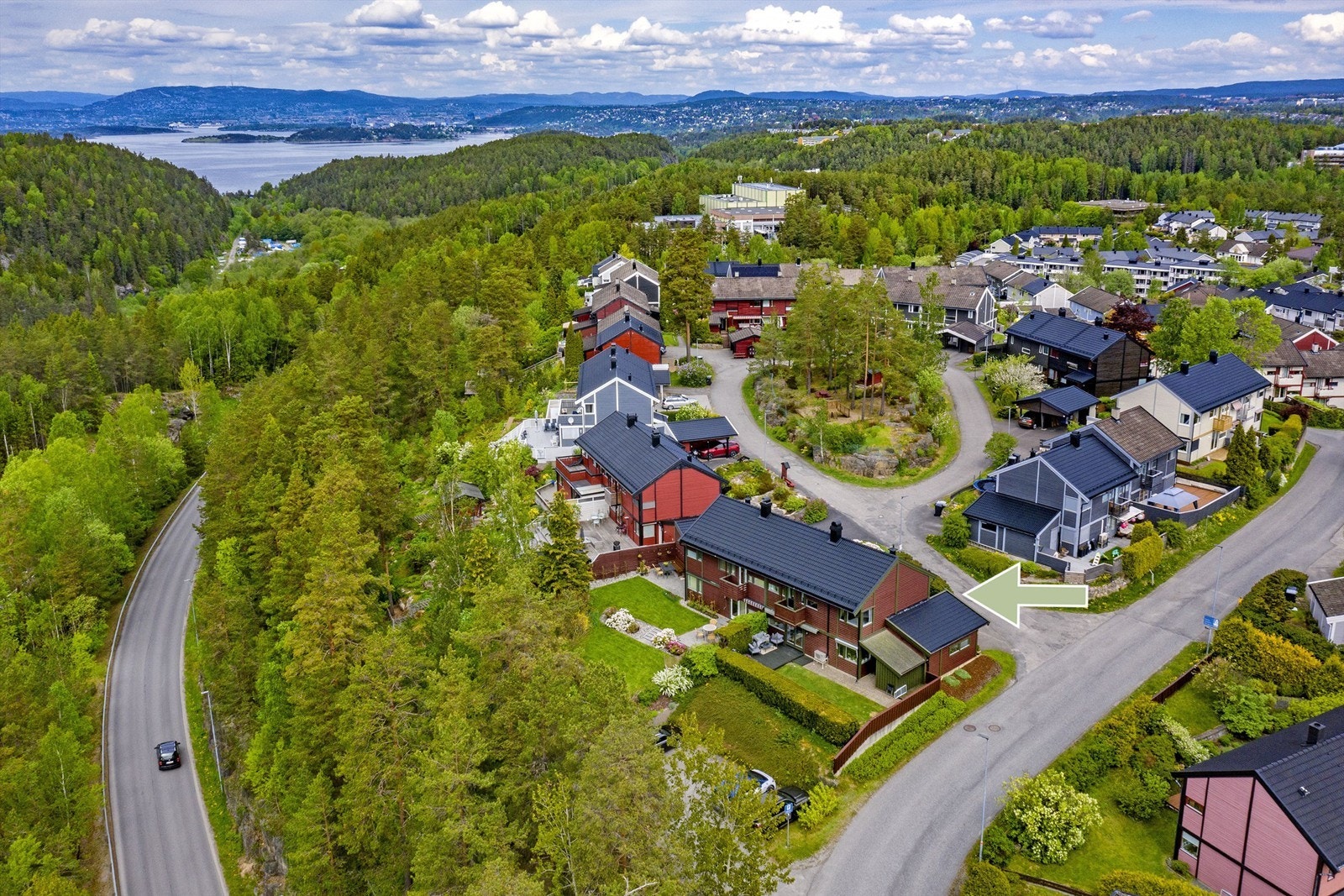 Sentralt beliggende bolig med kort vei til Oslo og Bunnefjorden med flere badeplasser Galleribilde