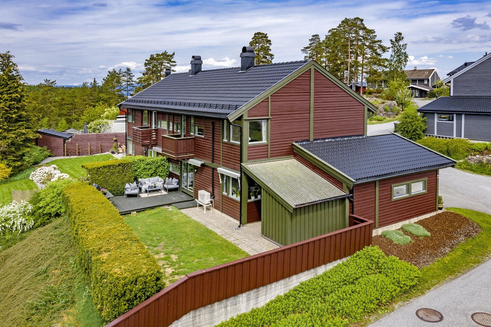 Sebastian Håbesland v/Krogsveen presenterer Sagveien 1 - bolig på Trollåsen med solrik beliggenhet Galleribilde