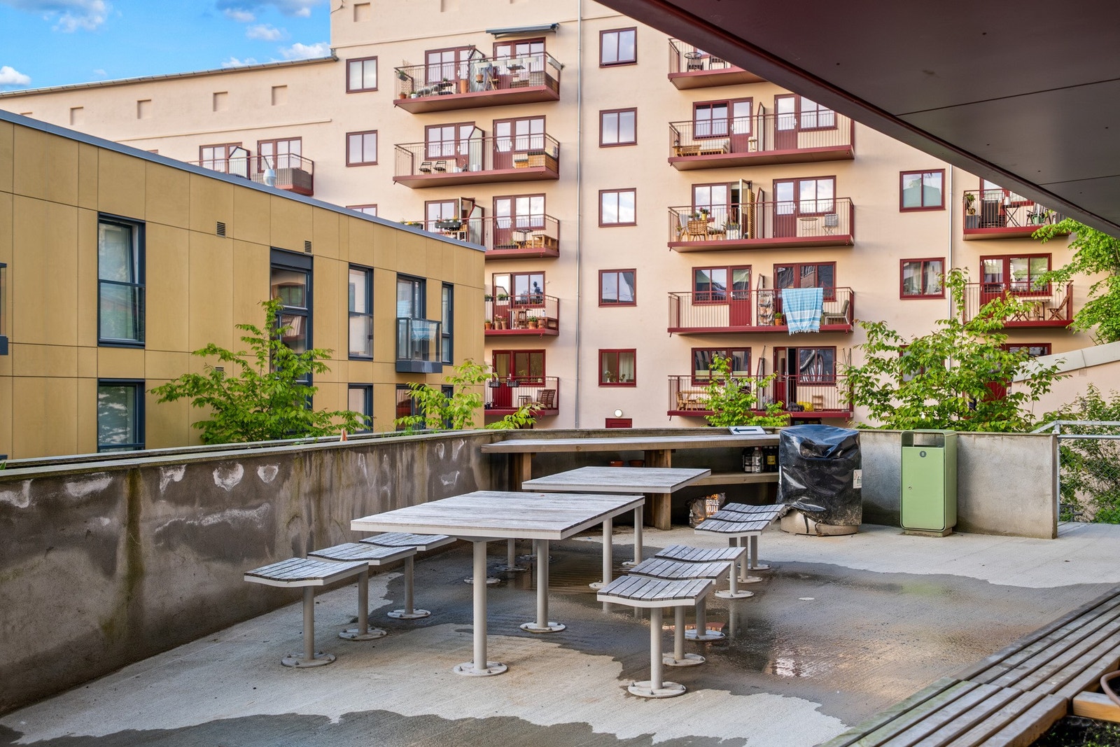 Gårdsrommet er et hyggelig samlingssted. Galleribilde