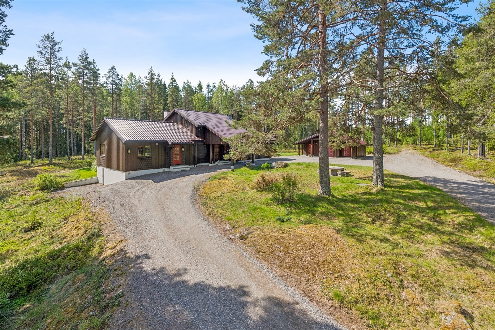 Meget romslig tomt på over 3,5 daa. Galleribilde