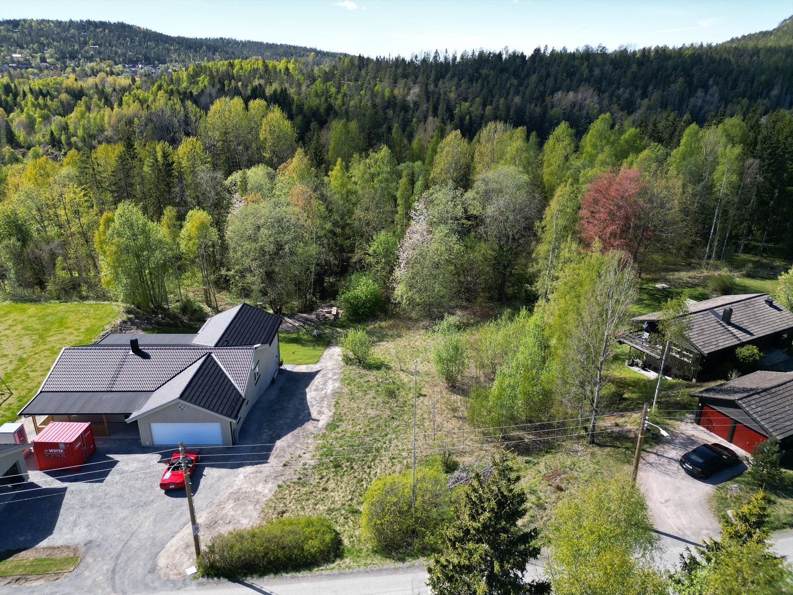 Her bor du tett på naturen. Galleribilde