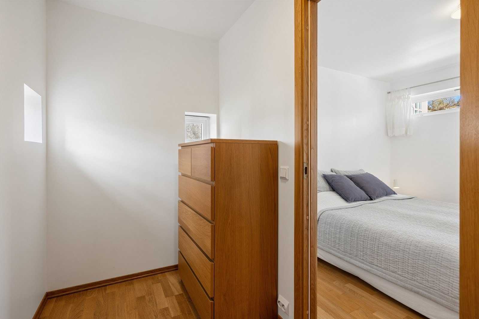 Walk-in garderobe. Galleribilde