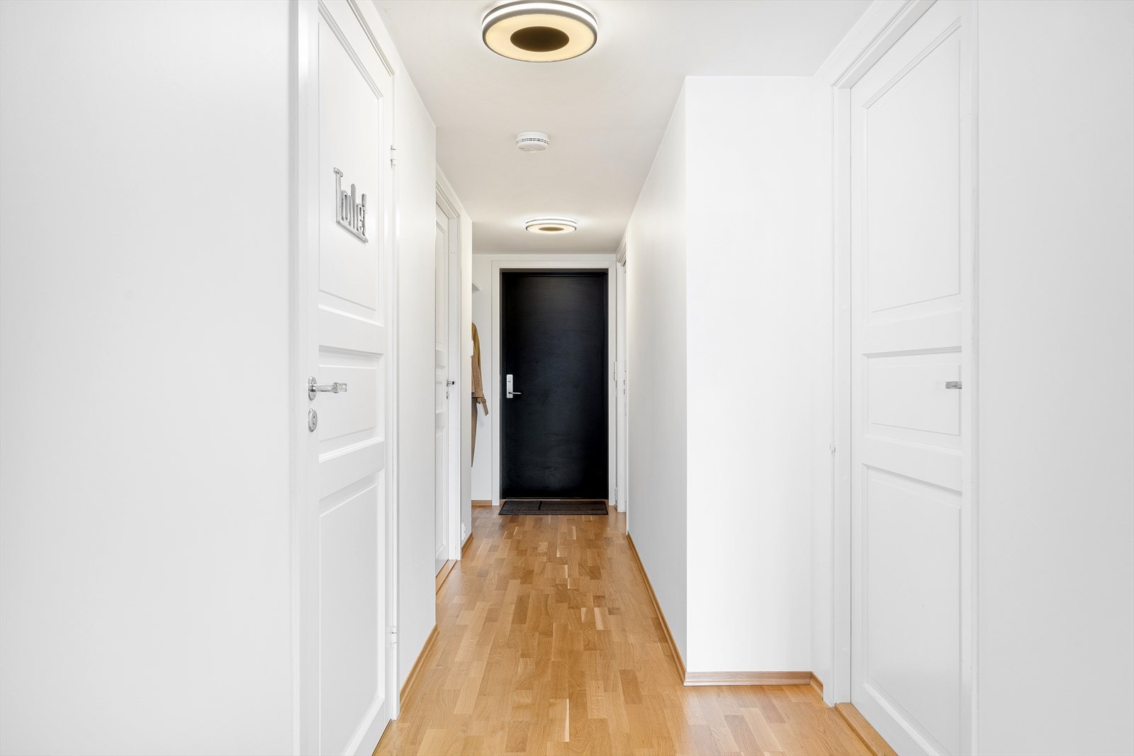 For ekstern lagring disponerer leiligheten en egen bod i kjeller som gir ekstra lagringsplass. Her er det også stikkontakt. Galleribilde