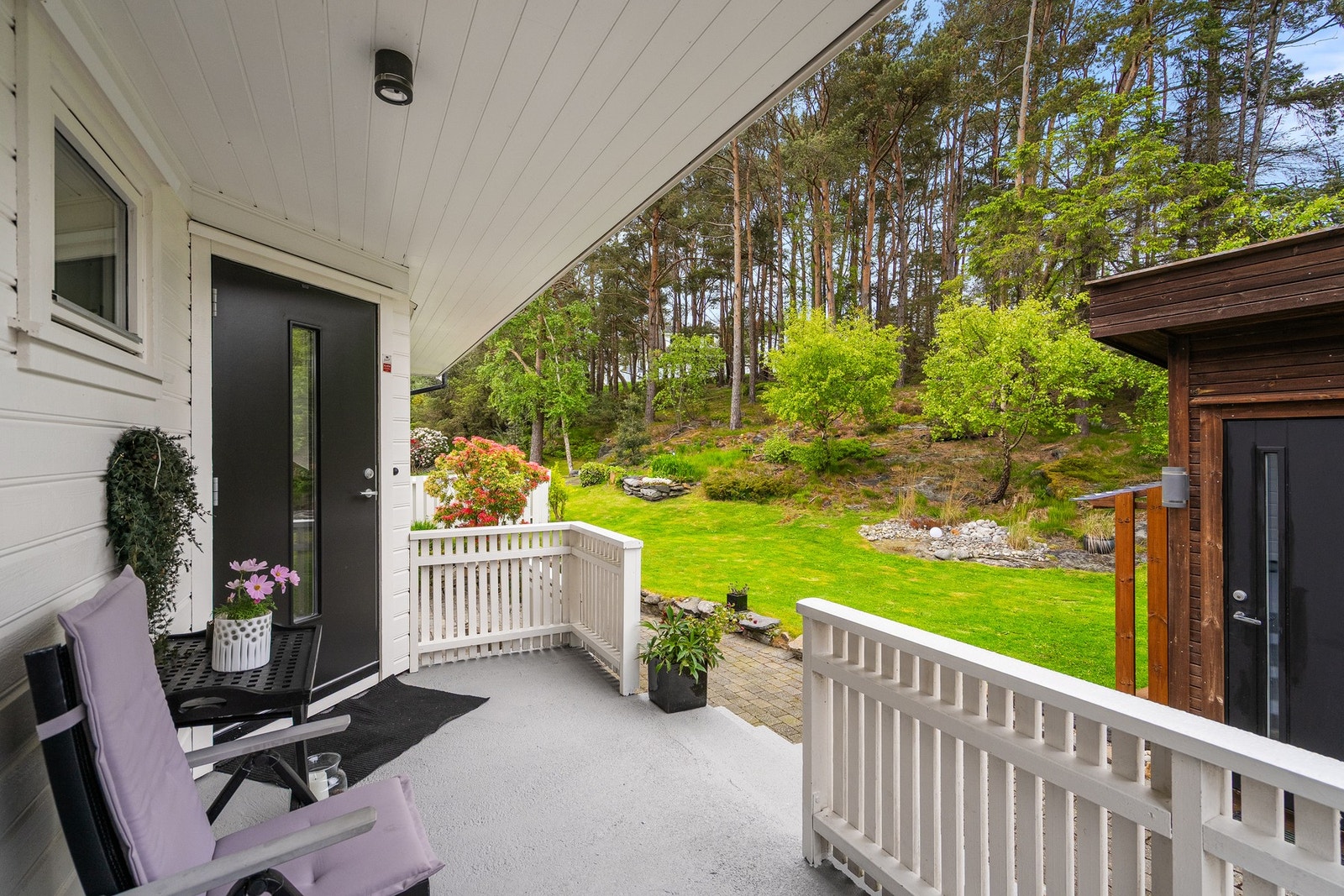 Inngangsparti. Galleribilde