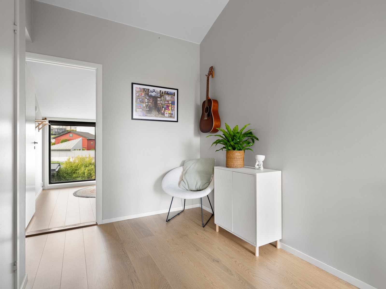 Det er lagt opp til ekstra nettverktuttak i boligens andre etasje. Galleribilde