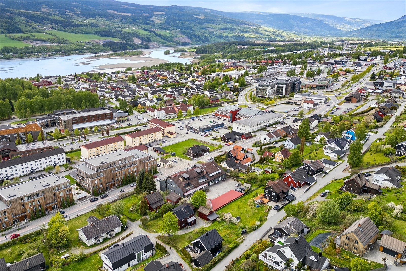Lillehammer stasjon er 15 minutter unna, og gir gode pendlermuligheter. Galleribilde