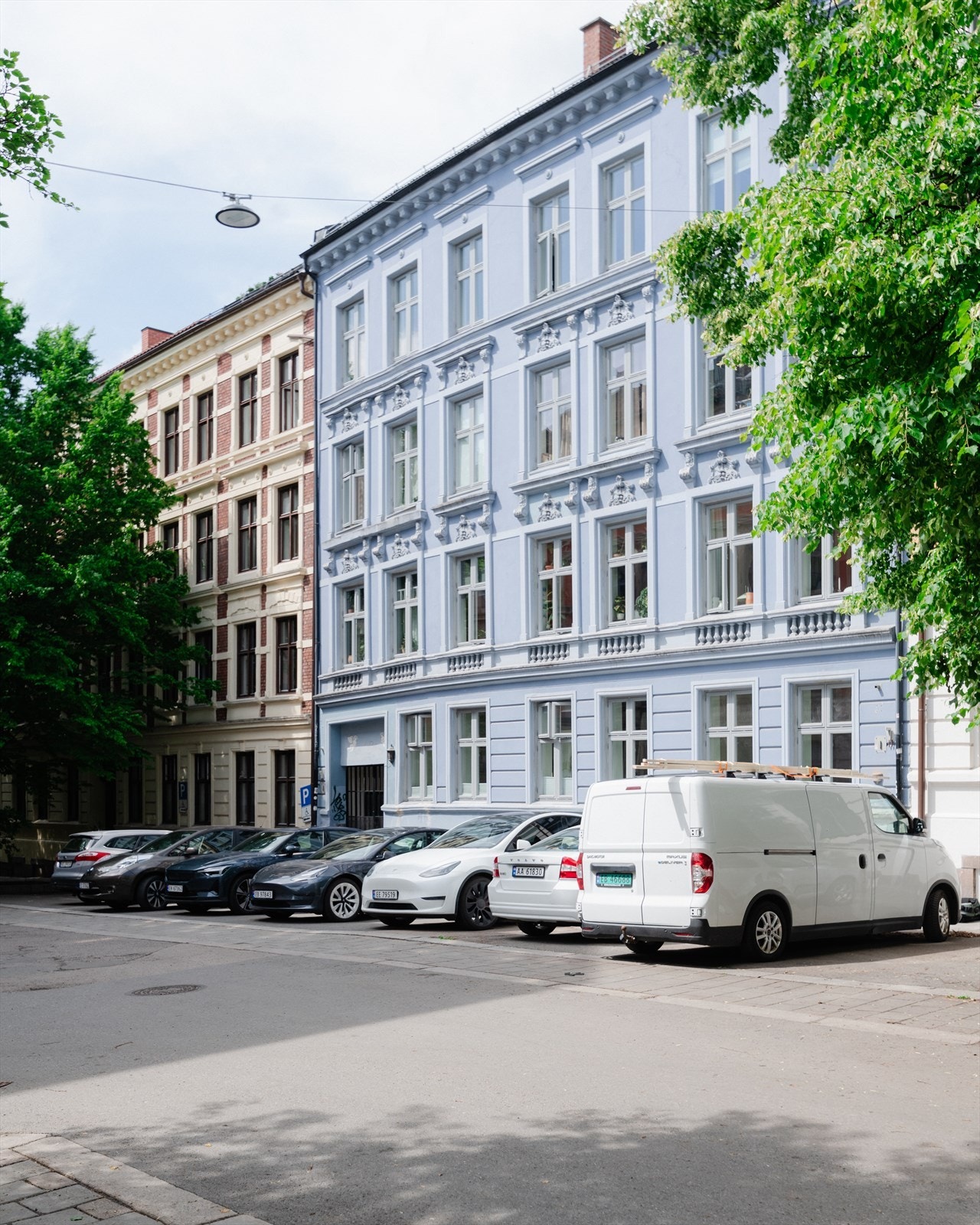 Fasade - Klassisk ærverdig gård i en rolig og enveiskjørt gate. Galleribilde