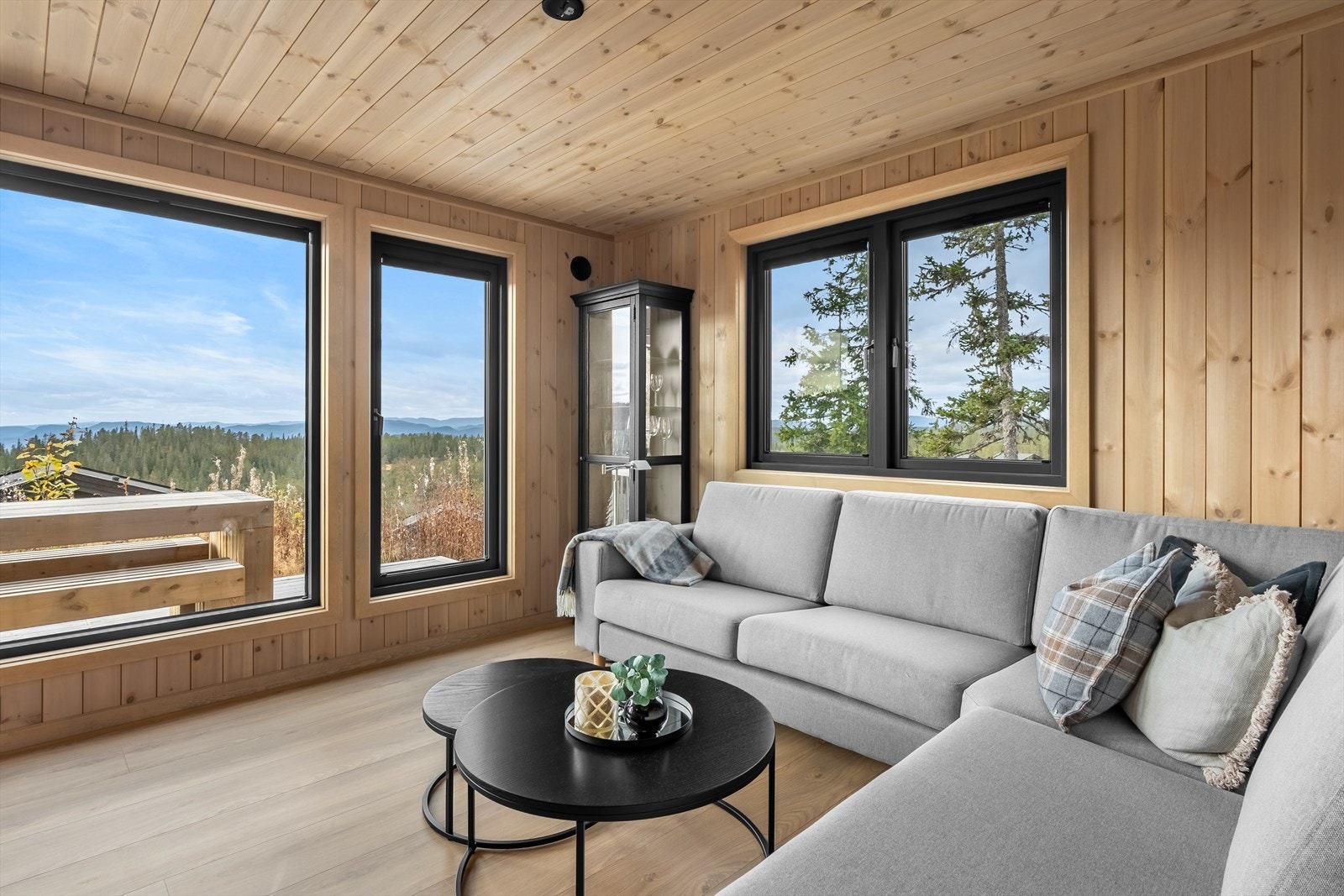Vinduene slipper inn godt med naturlig lys Galleribilde