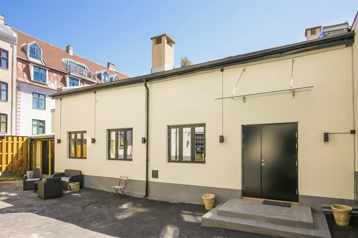 Inngang til leilighet. Galleribilde