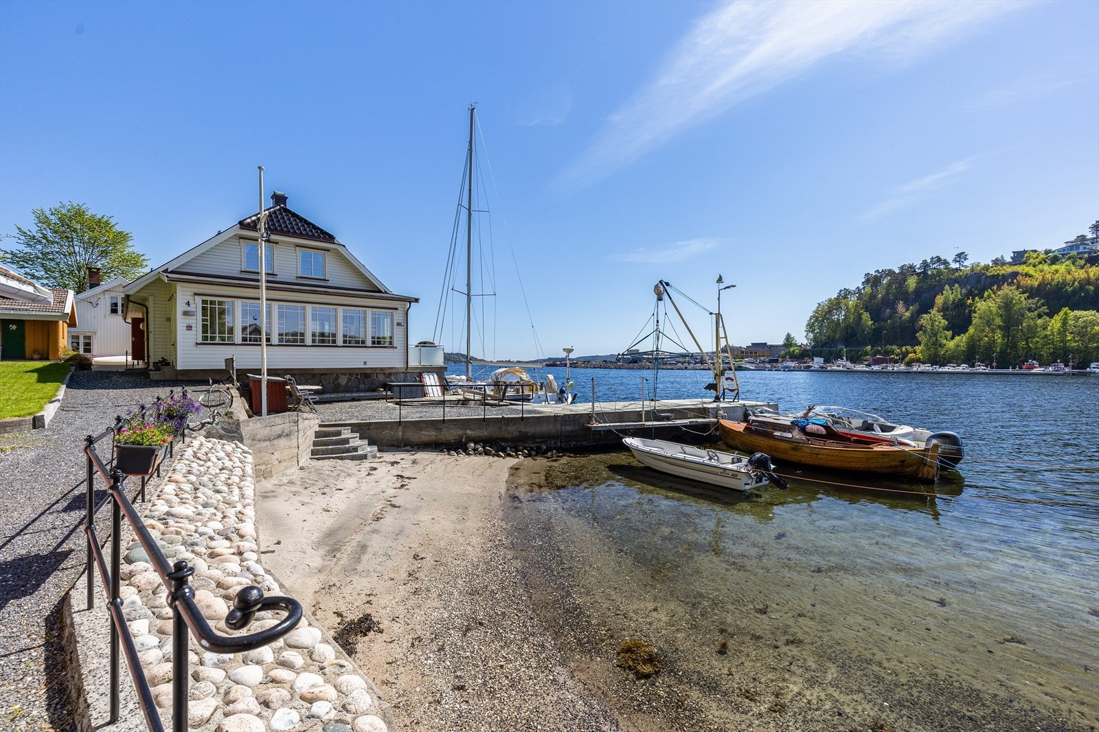 Velkommen til Malmhella 4 og eiendommen Middelborg! Foto: Kay Myrstrand // Fokus Foto. Galleribilde