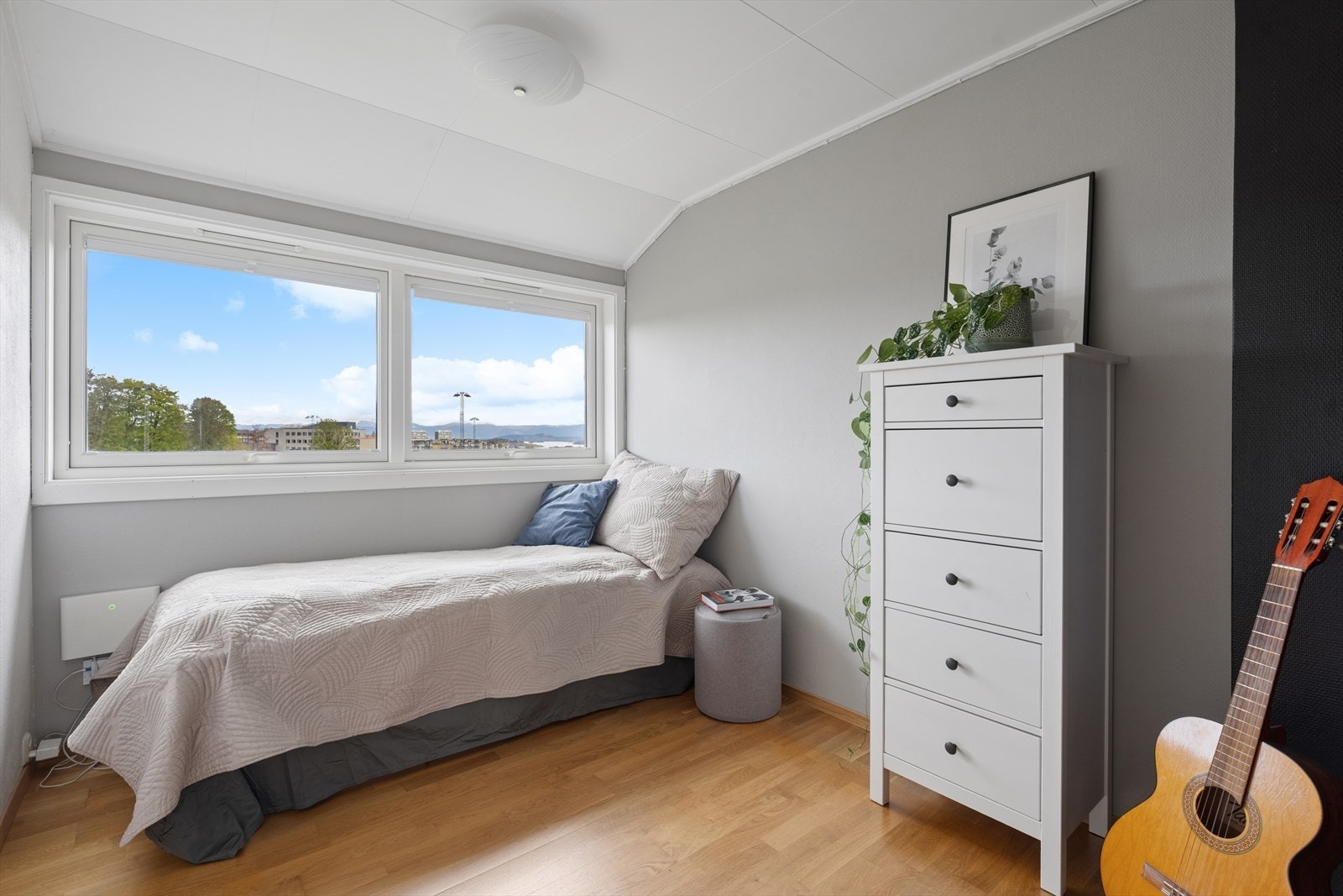 Flott utsikt fra soverommet. Galleribilde