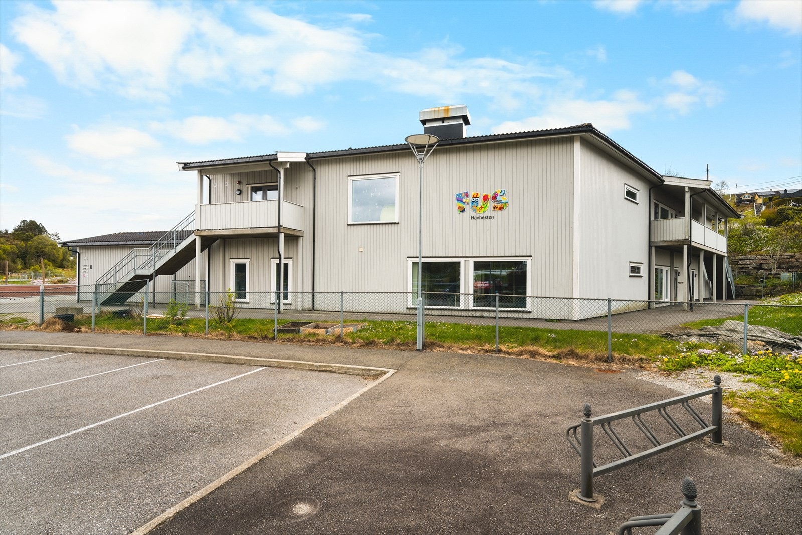 Havhesten Barnehage er nærmeste nabo. Galleribilde