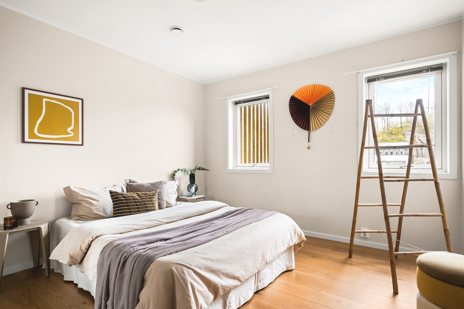Leiligheten har to gode soverom, målt til hhv. 13m² og 11,6m². Galleribilde