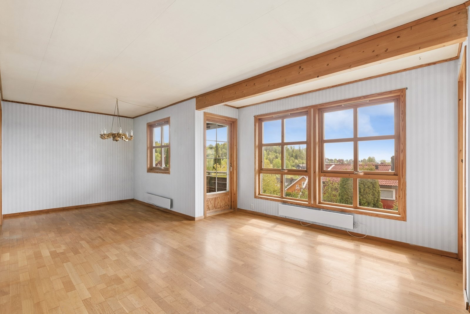Fra stuen er det også utgang til en balkong på ca. 3 m². Galleribilde