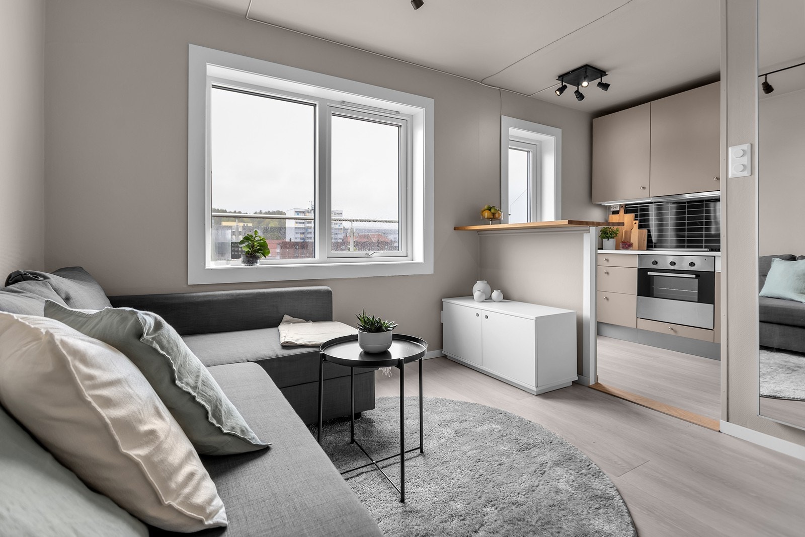 Det er nylig skiftet gulv for et mer moderne preg Galleribilde