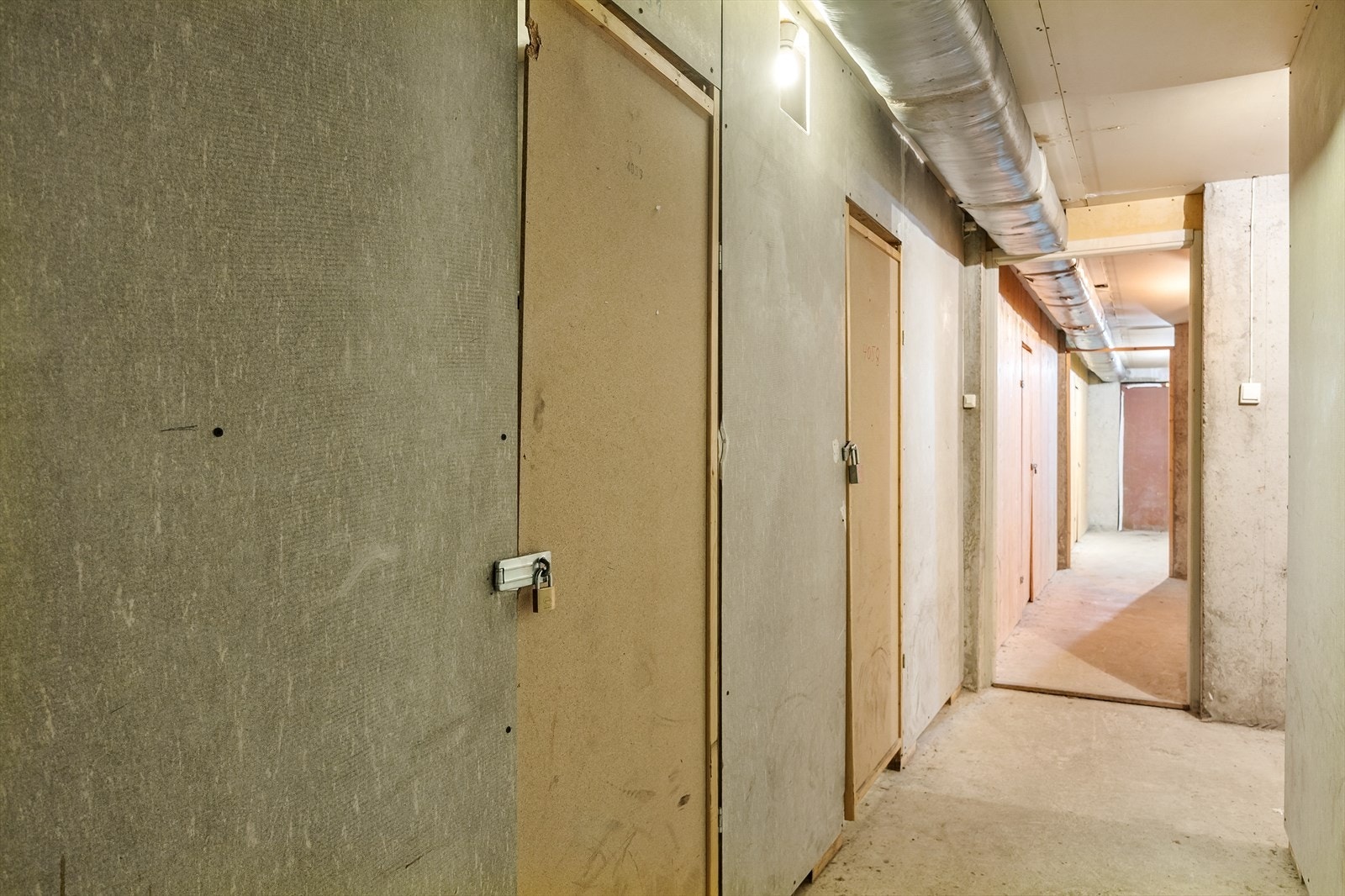 Leiligheten disponerer en kjellerbod på 5 m² i nabobygget. Galleribilde