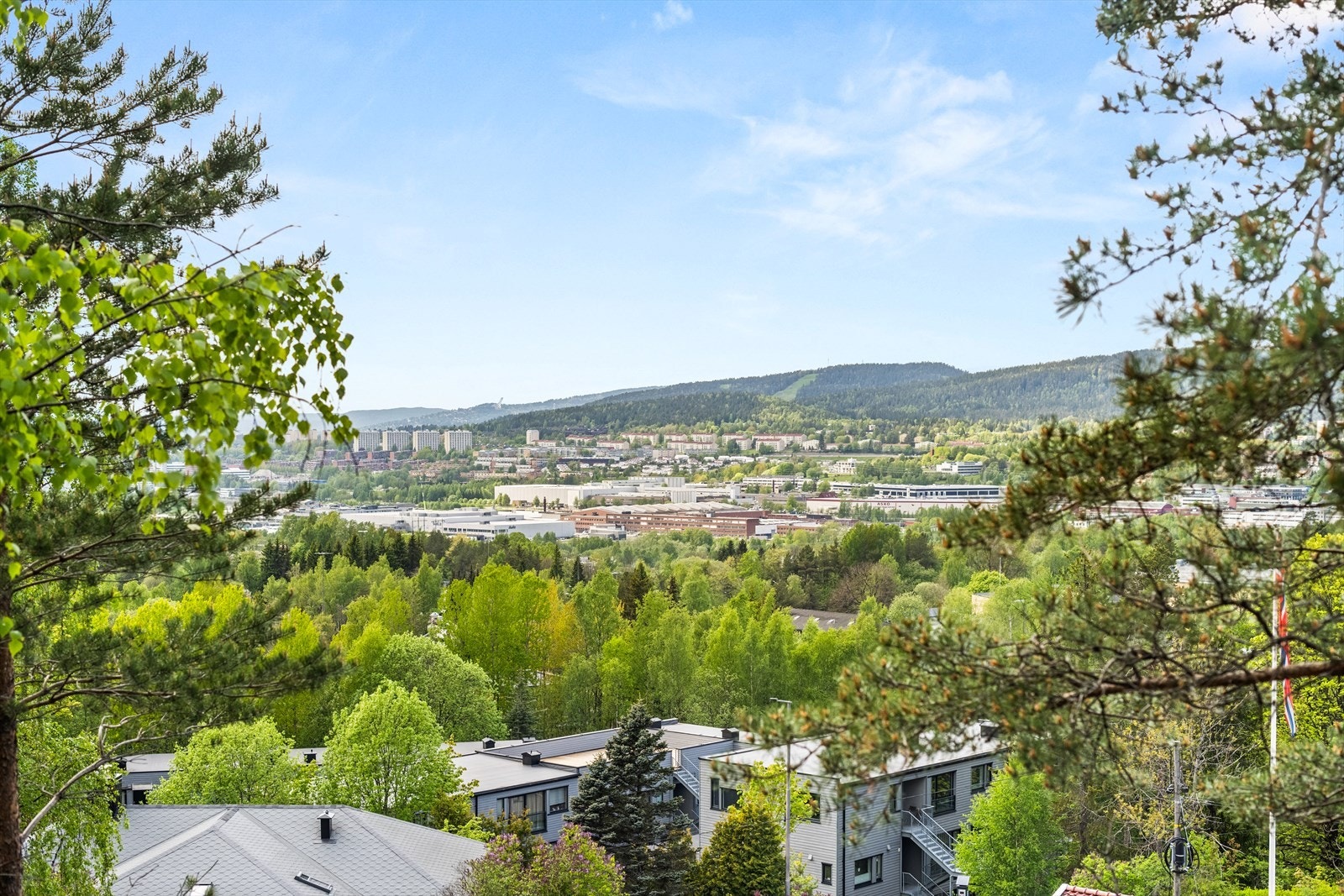 Nydelig utsikt fra huset. Galleribilde