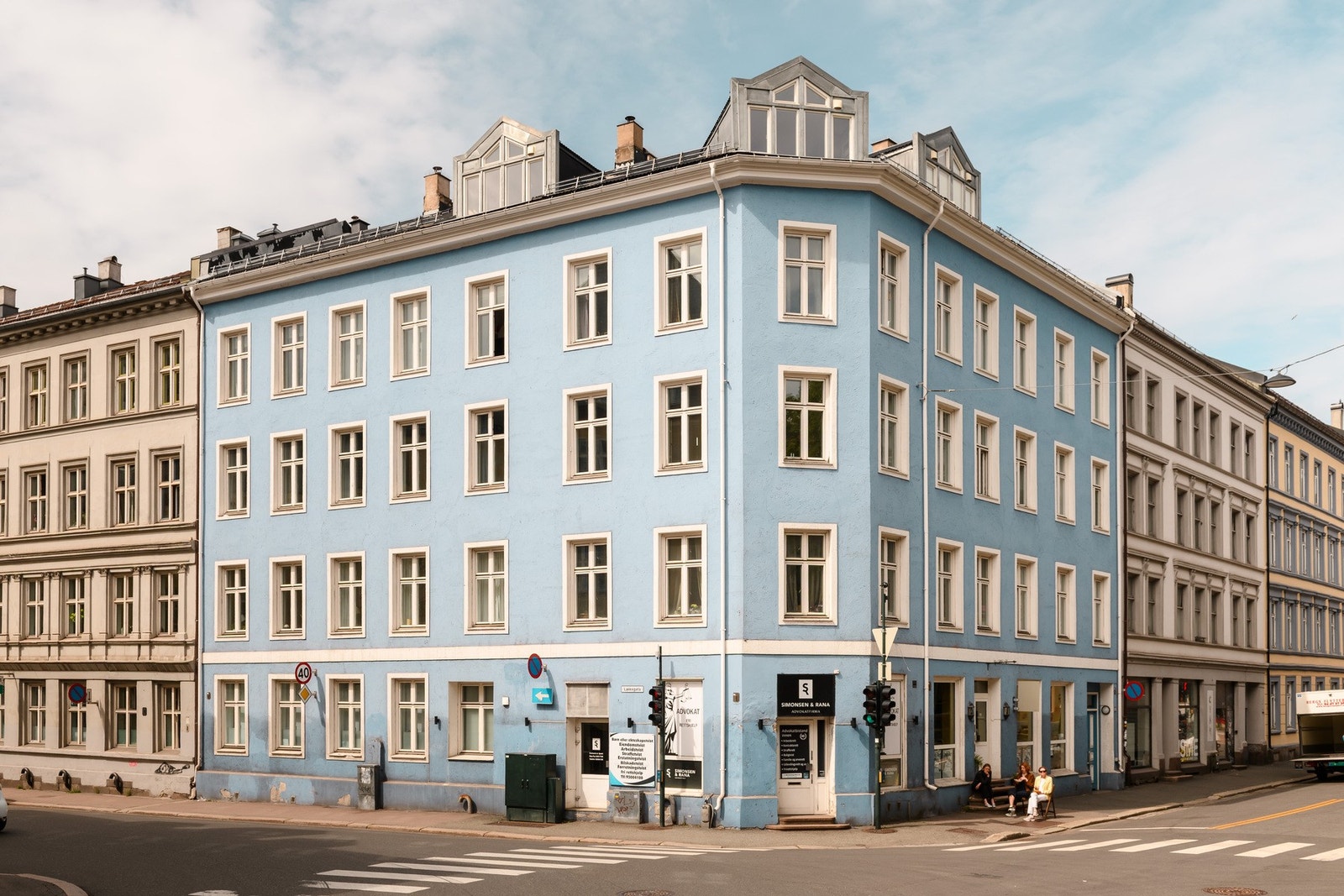 Pen fasade i klassisk bygård, sentralt plassert mellom Tøyen og Grünerløkka. Galleribilde