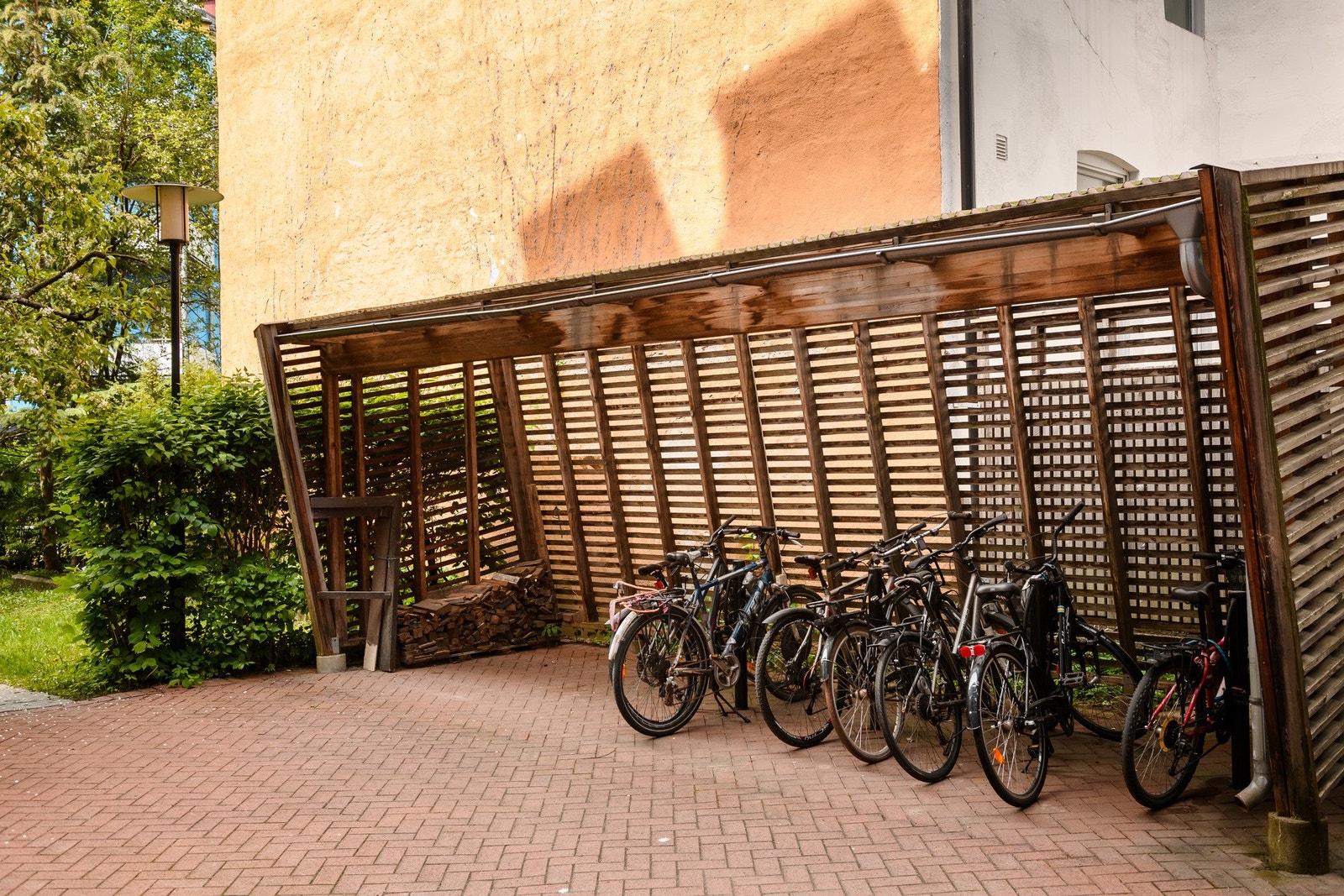 Oppgradert felles sykkelparkering. Galleribilde