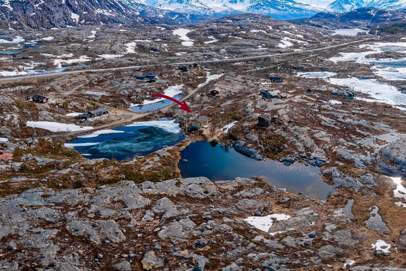 Flott beliggenhet omringet av vakker natur og fine turmuligheter Galleribilde