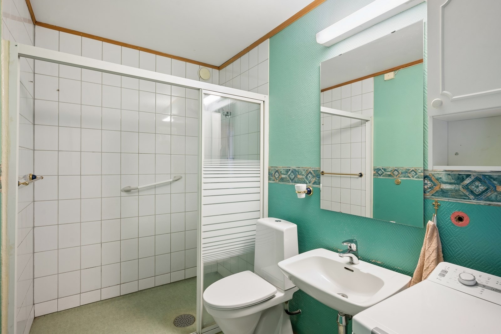 God plass til vaskemaskin og tørketrommel. Galleribilde