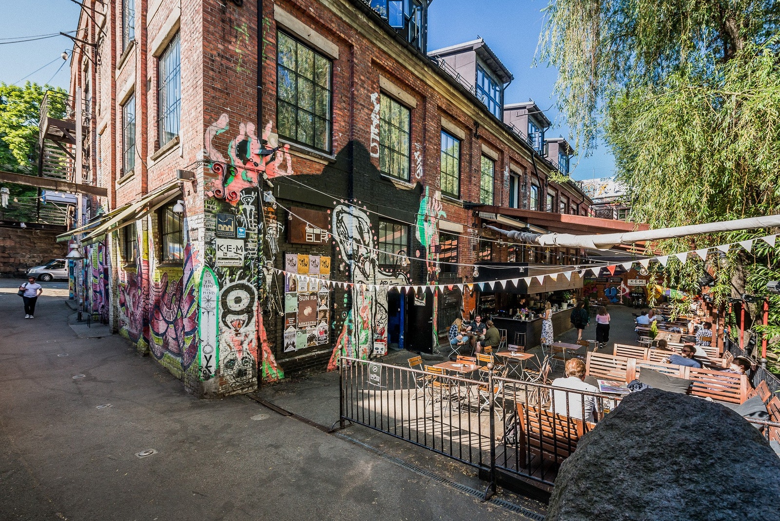 Ta gjerne turen innom Blå og Bortenfor. Galleribilde