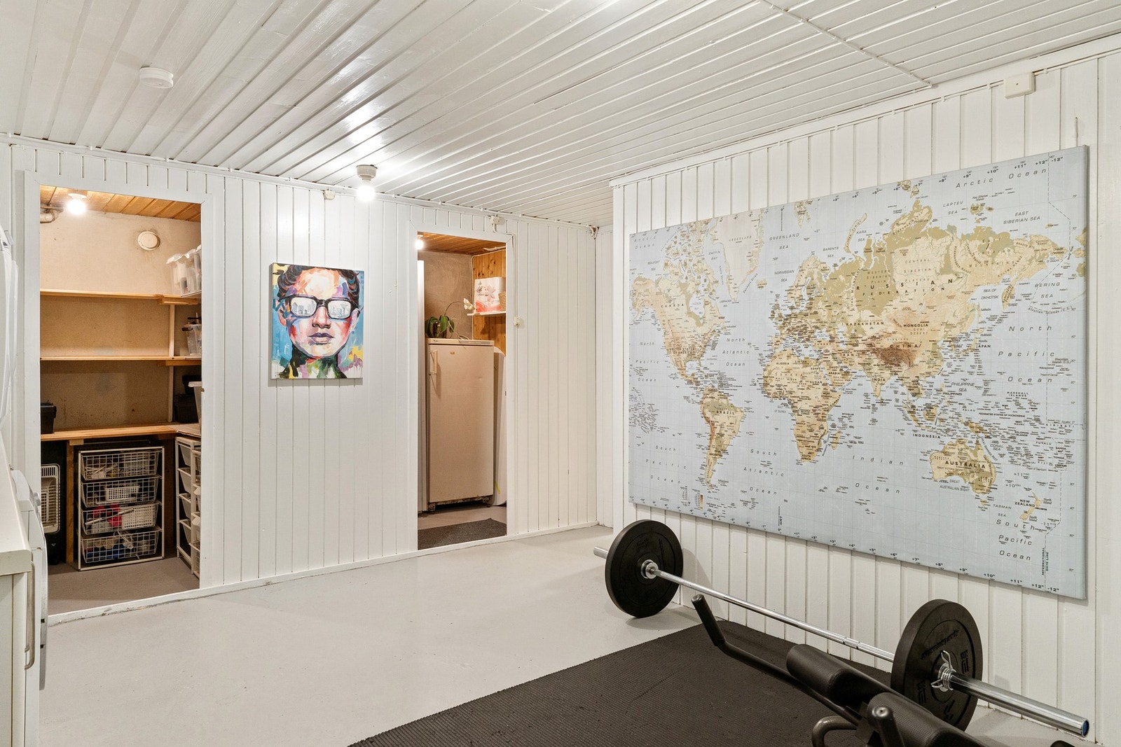 Via vaskerommet er det i tillegg to praktiske boder. Galleribilde