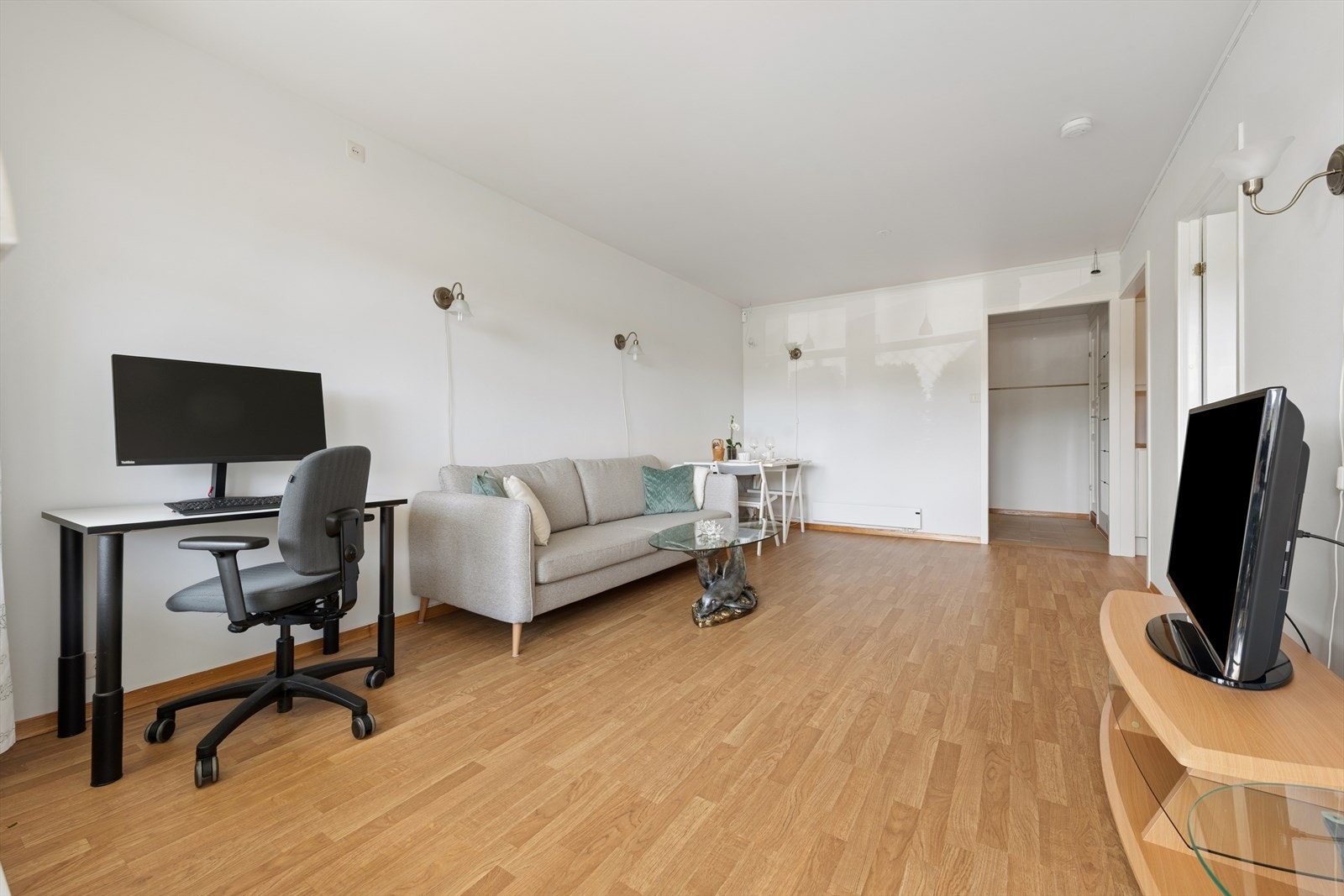 Her har hjemmekontoret til og med fått plass, møbleringsmulighetene er mange! Galleribilde
