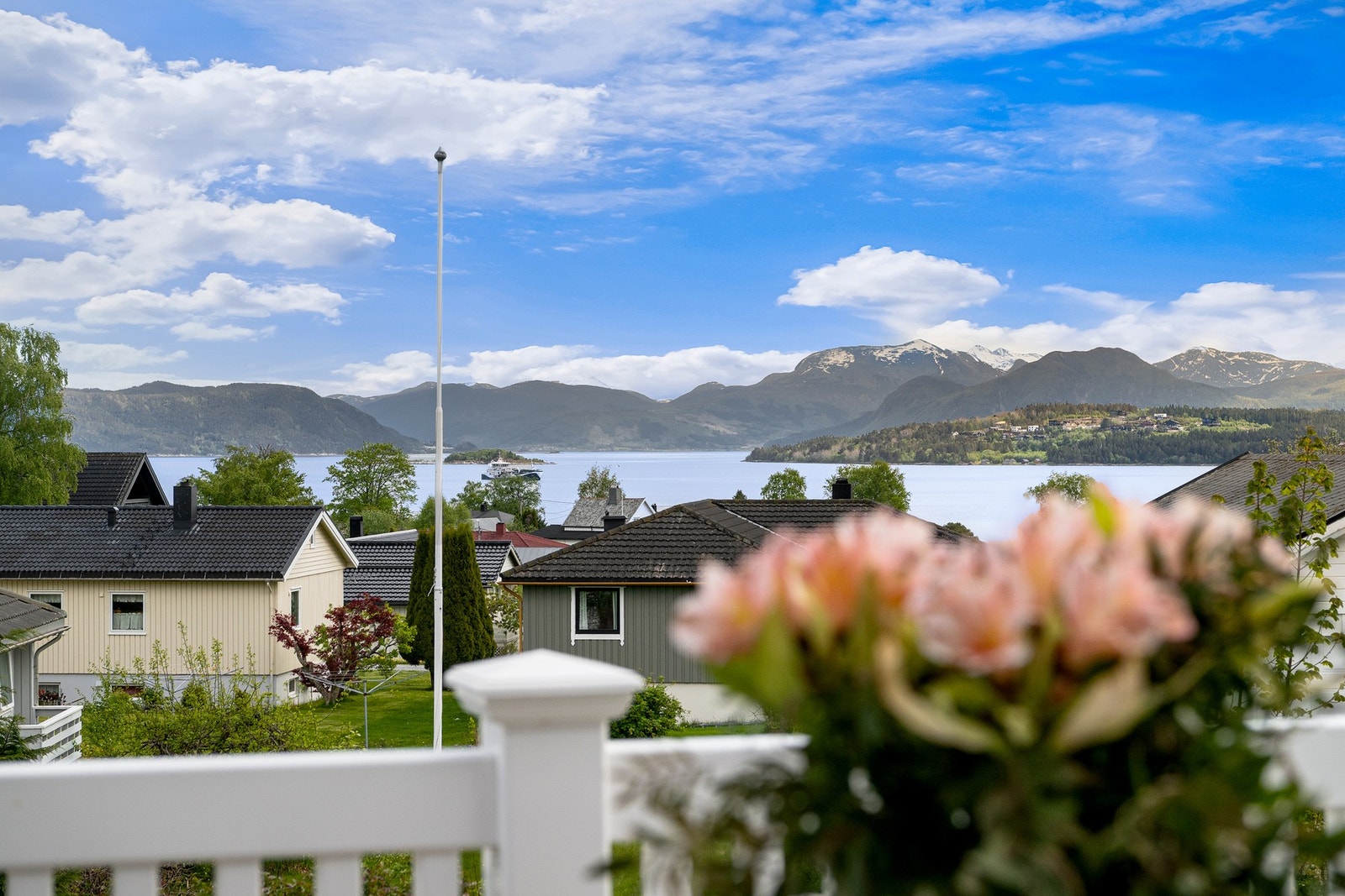 Utsikt fra verandaen! Galleribilde