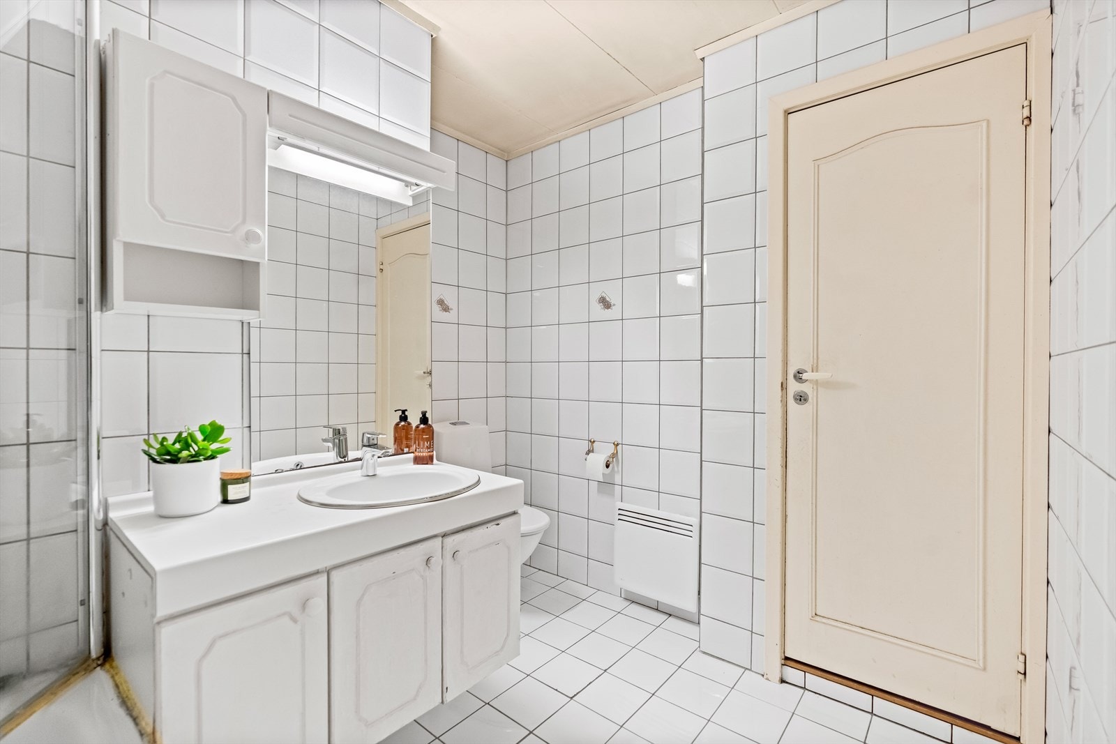 Badet har oppussingsbehov Galleribilde
