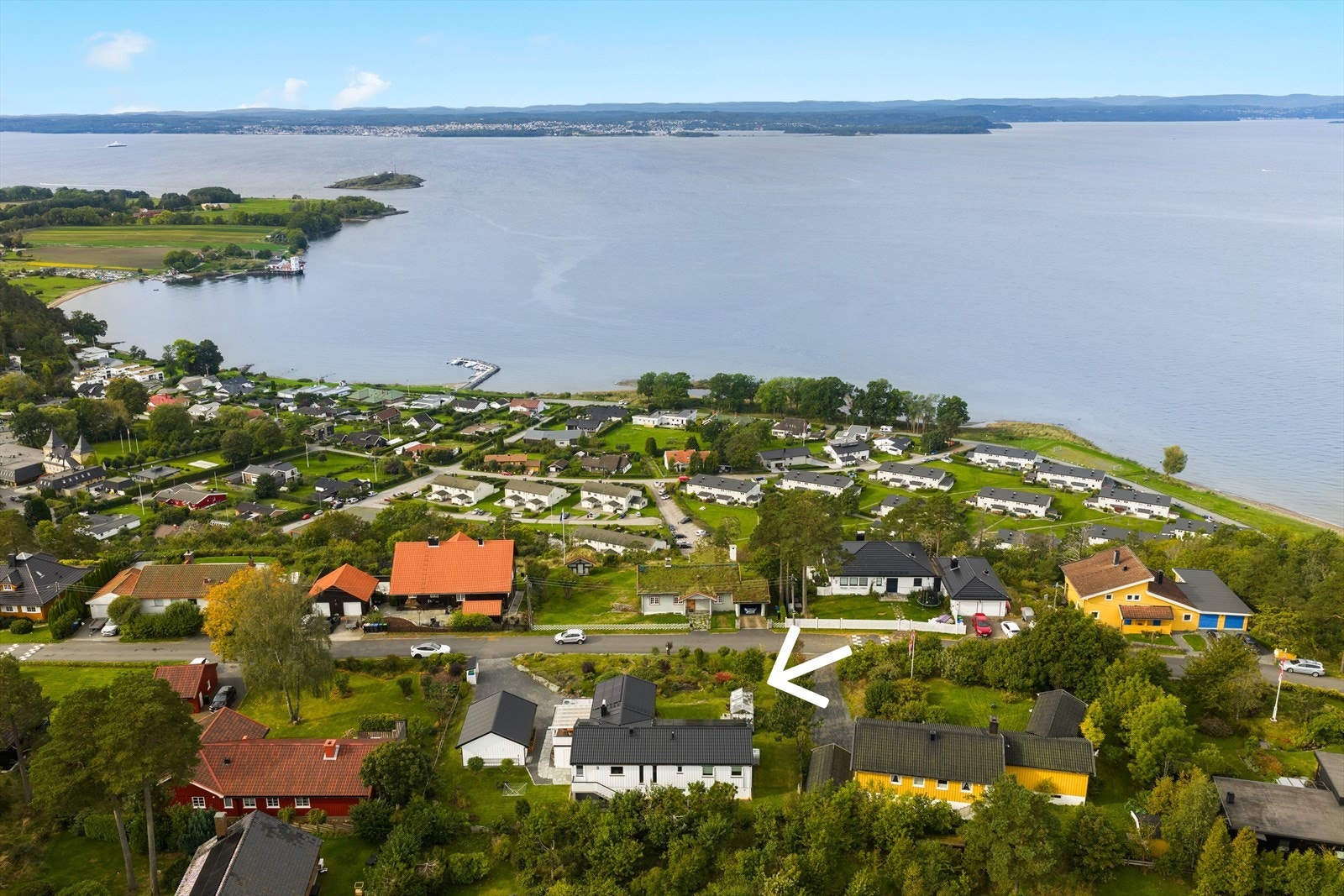 Svært påkostet bolig med flott utsikt over Oslofjorden Galleribilde