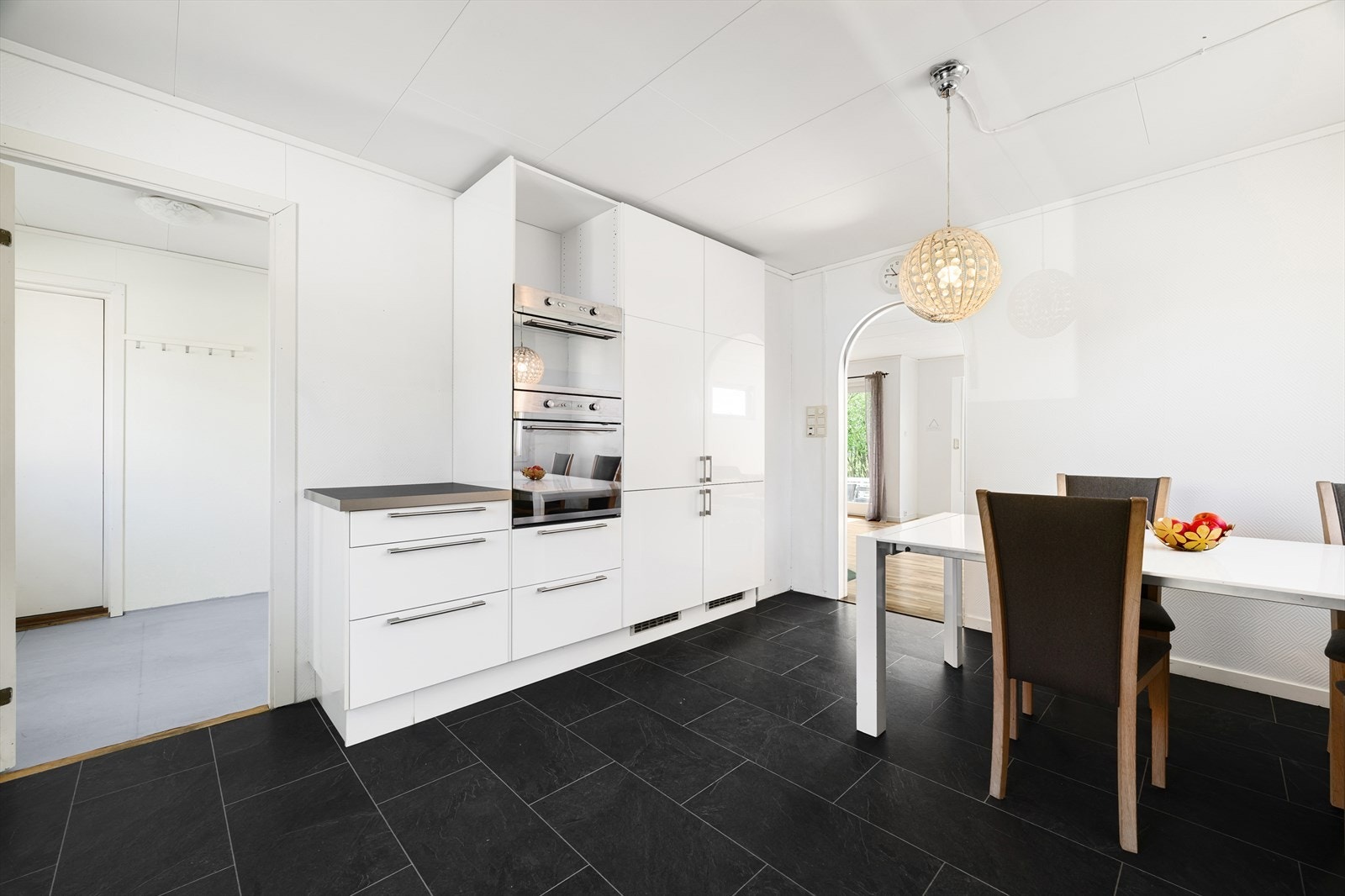 Kjøkkenet er godt utstyrt. Galleribilde