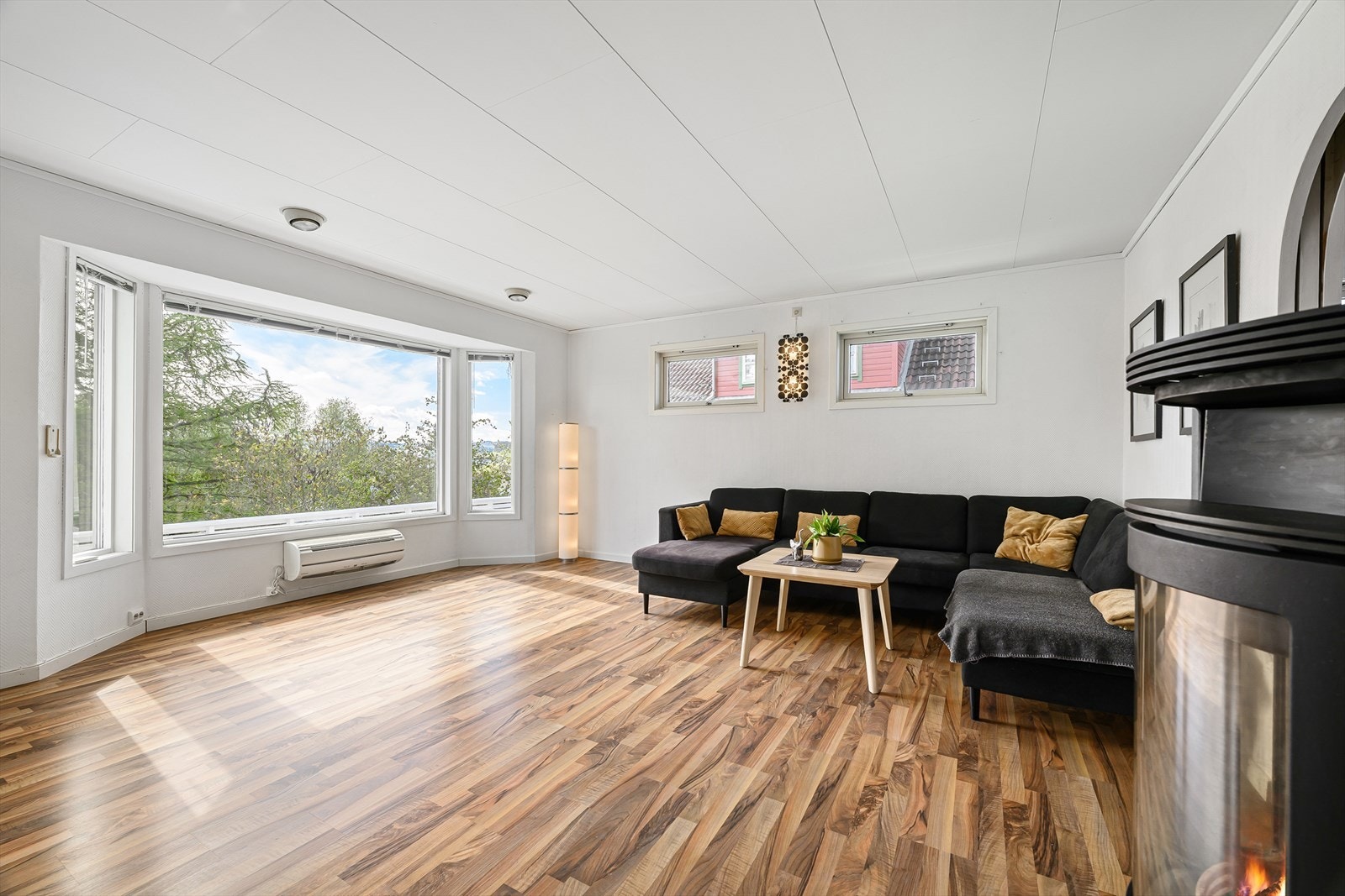 En peisovn gir ekstra varme og hygge på kalde dager. Galleribilde