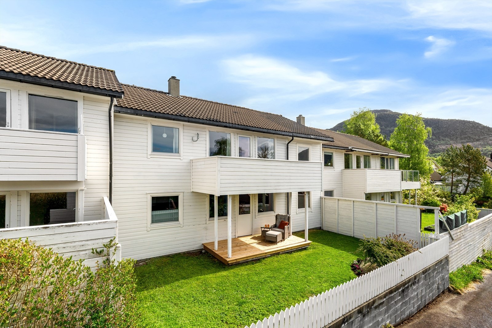 Velkommen til dette velholdte rekkehuset! Foto: Eivind Dirdal Galleribilde