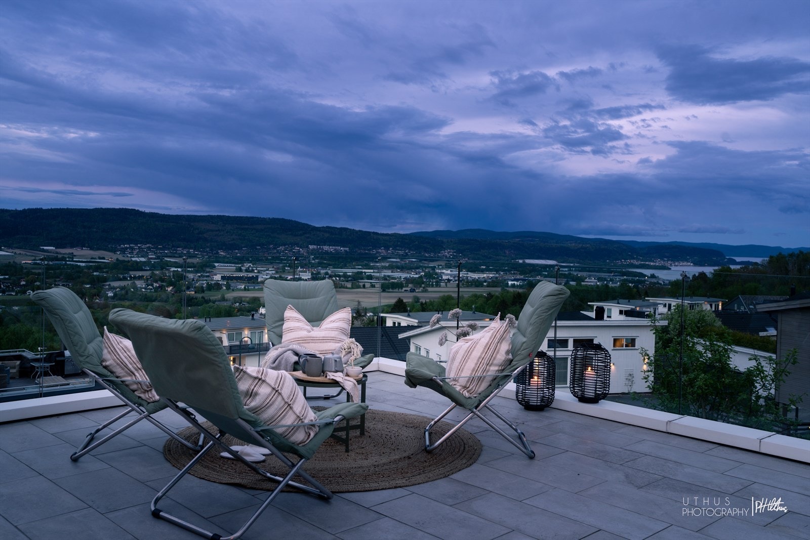 ..og igjen en panonoramutsikt over Lier og mot Drammensfjorden! Må oppleves! Galleribilde