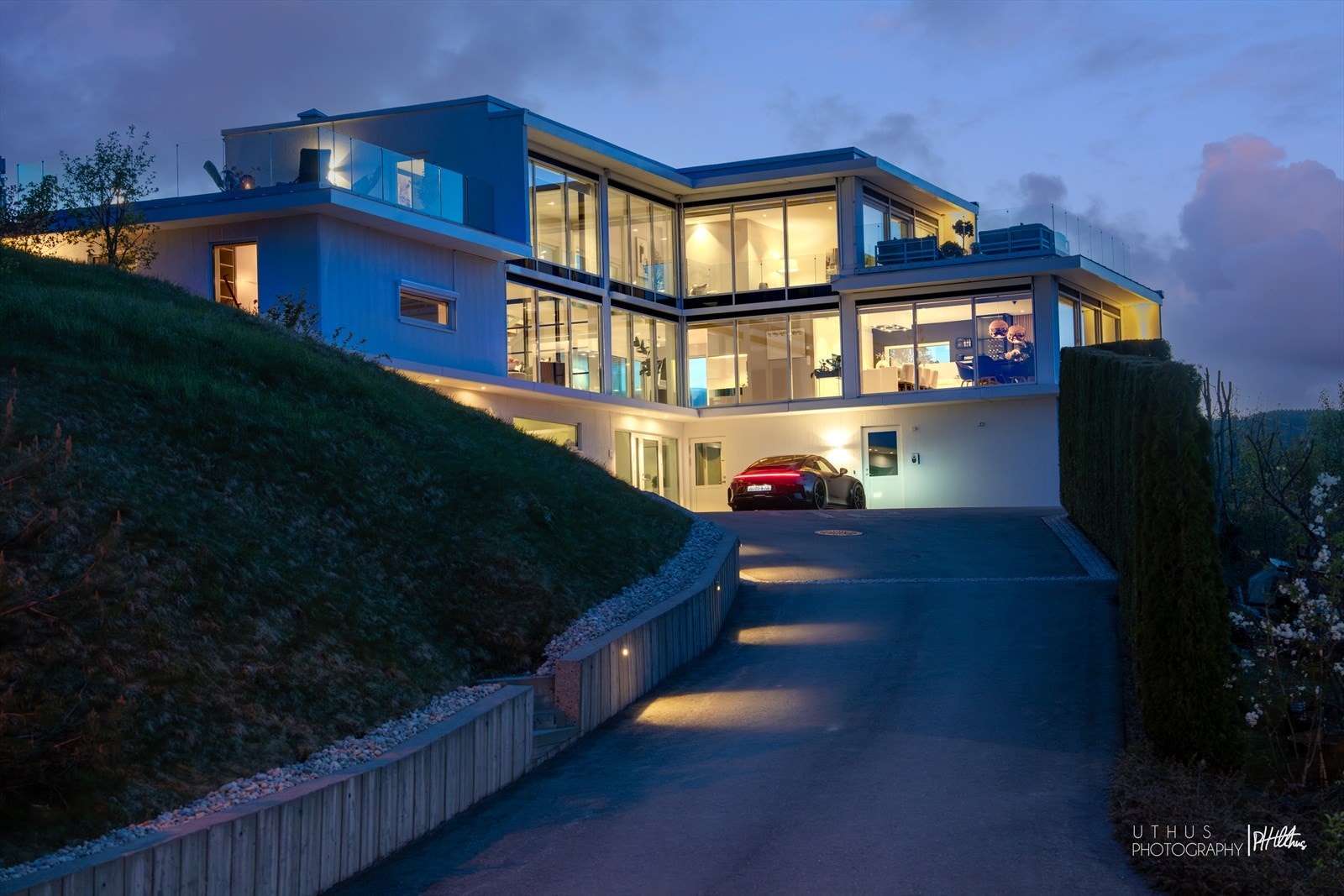 Når arkitektur, lys og utsikt spiller på lag: velkommen til et hjem utenom det vanlige. Galleribilde