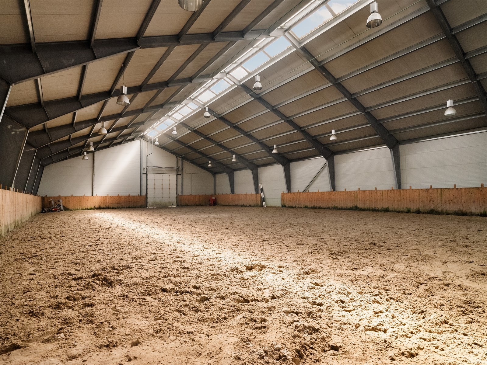 Ridehallen har et areal på ca 770 kvm. Galleribilde