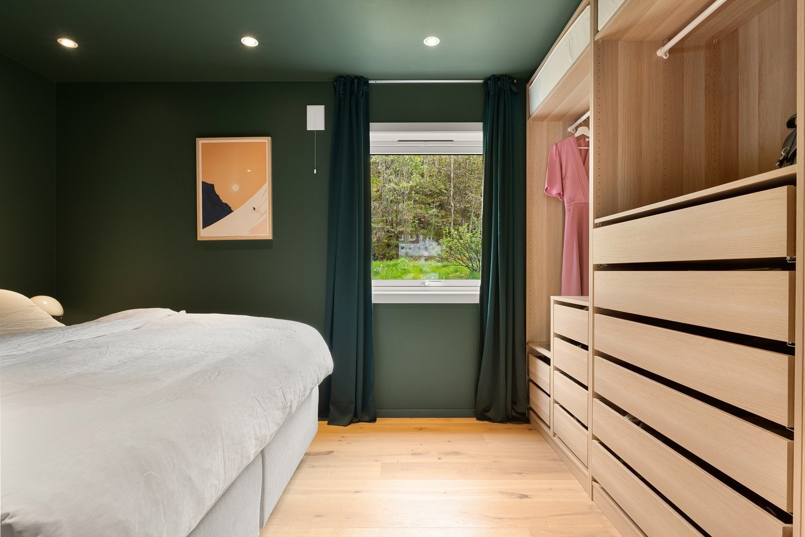 Fresh garderobe-løsning medfølger Galleribilde