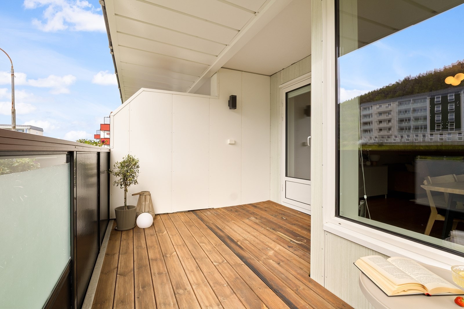 Sol til ca. kl. 20:00 midtsommer Galleribilde