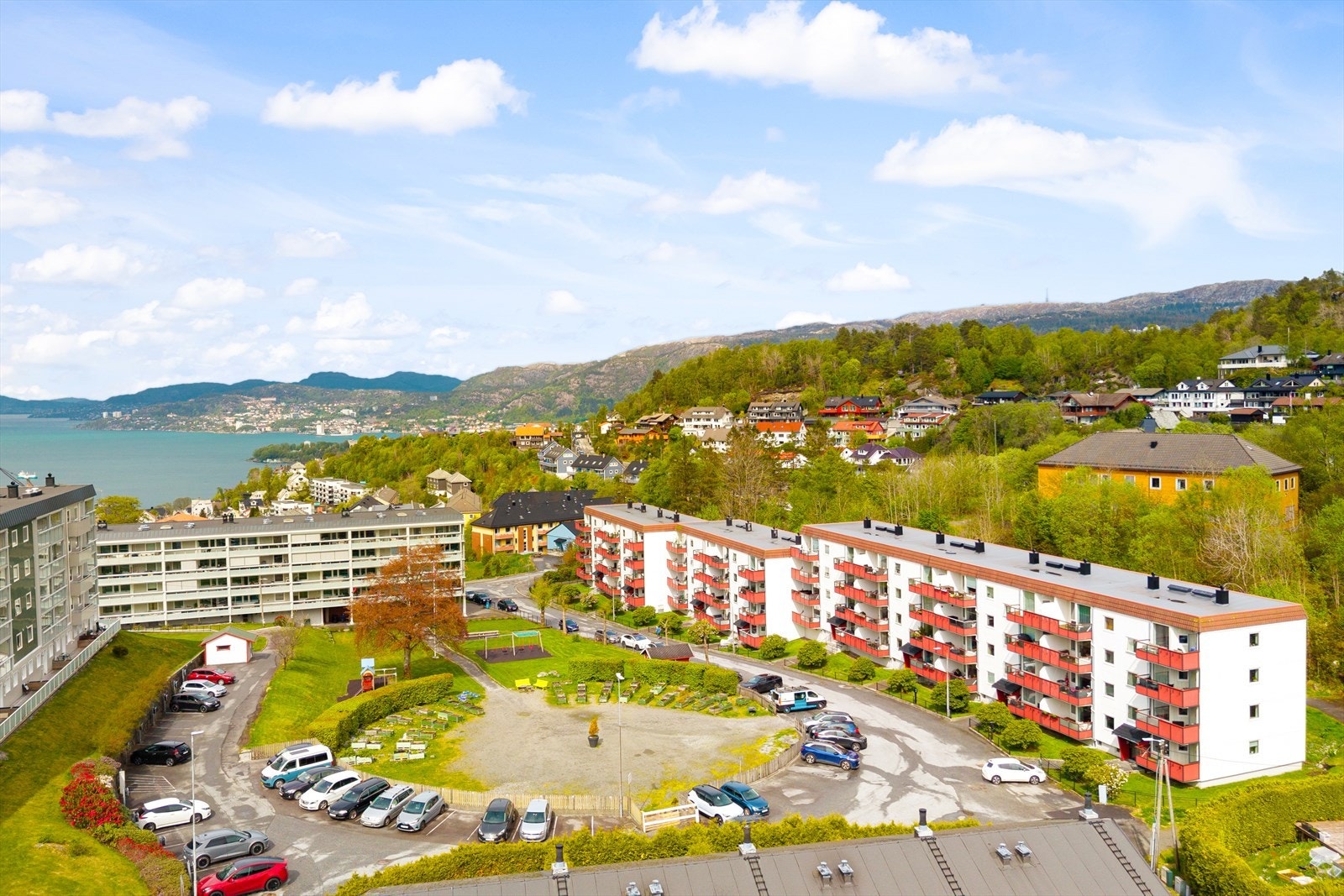 Sentralt plassering mellom Laksevåg og Fyllingsdalen Galleribilde