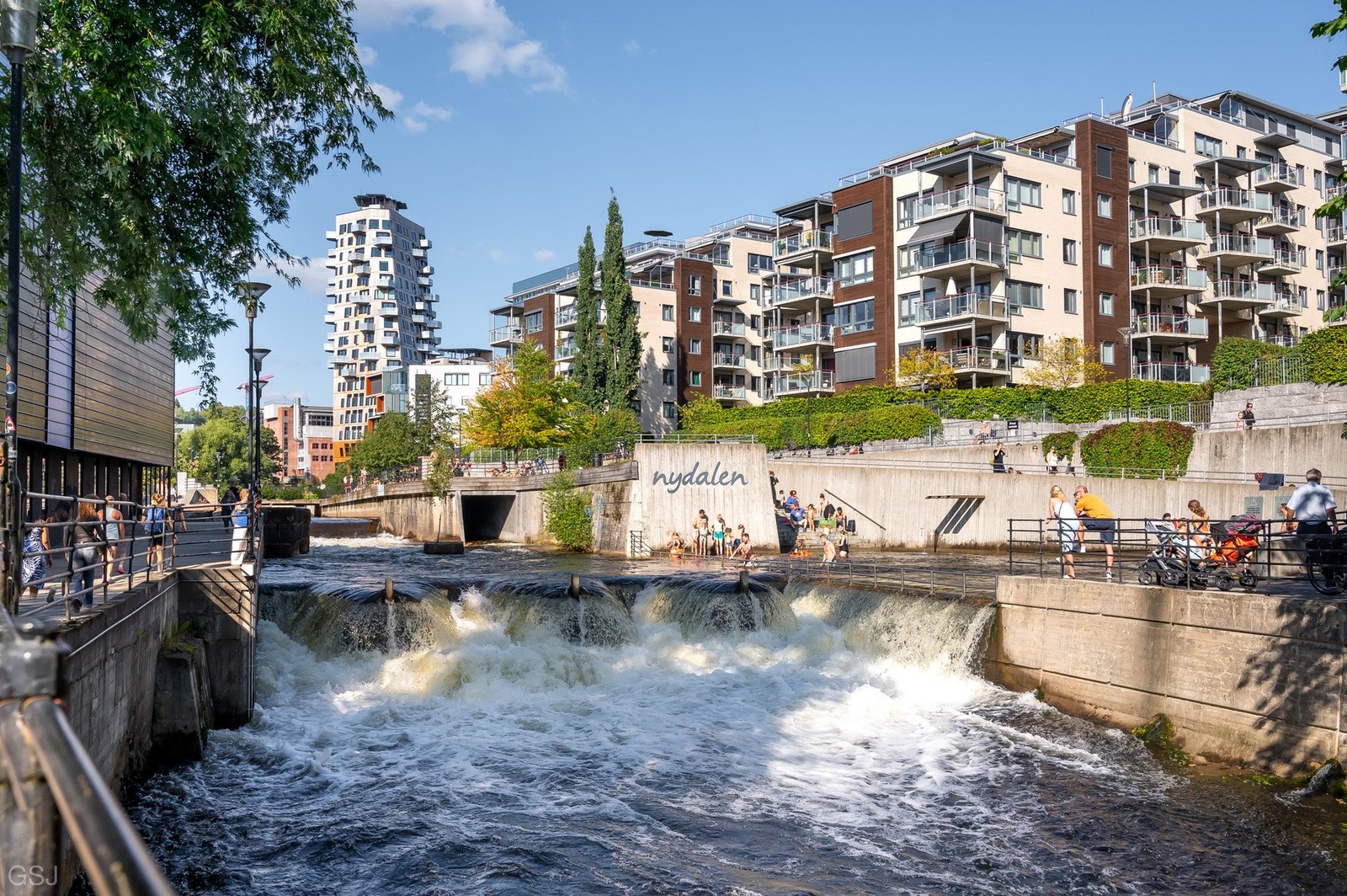 Koselig spasertur lang Akerselva Galleribilde