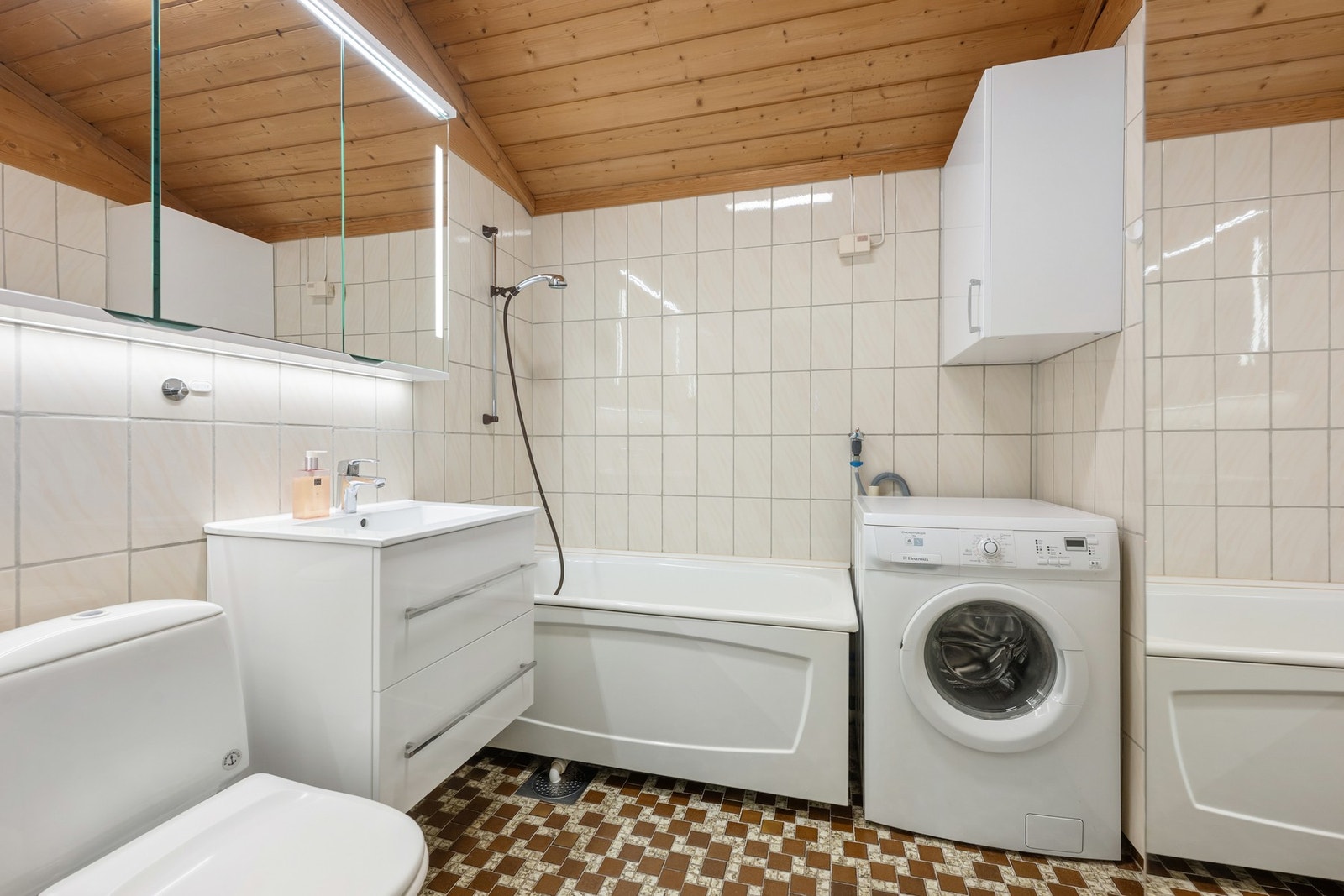 Bad/wc 1 - med badekar Galleribilde