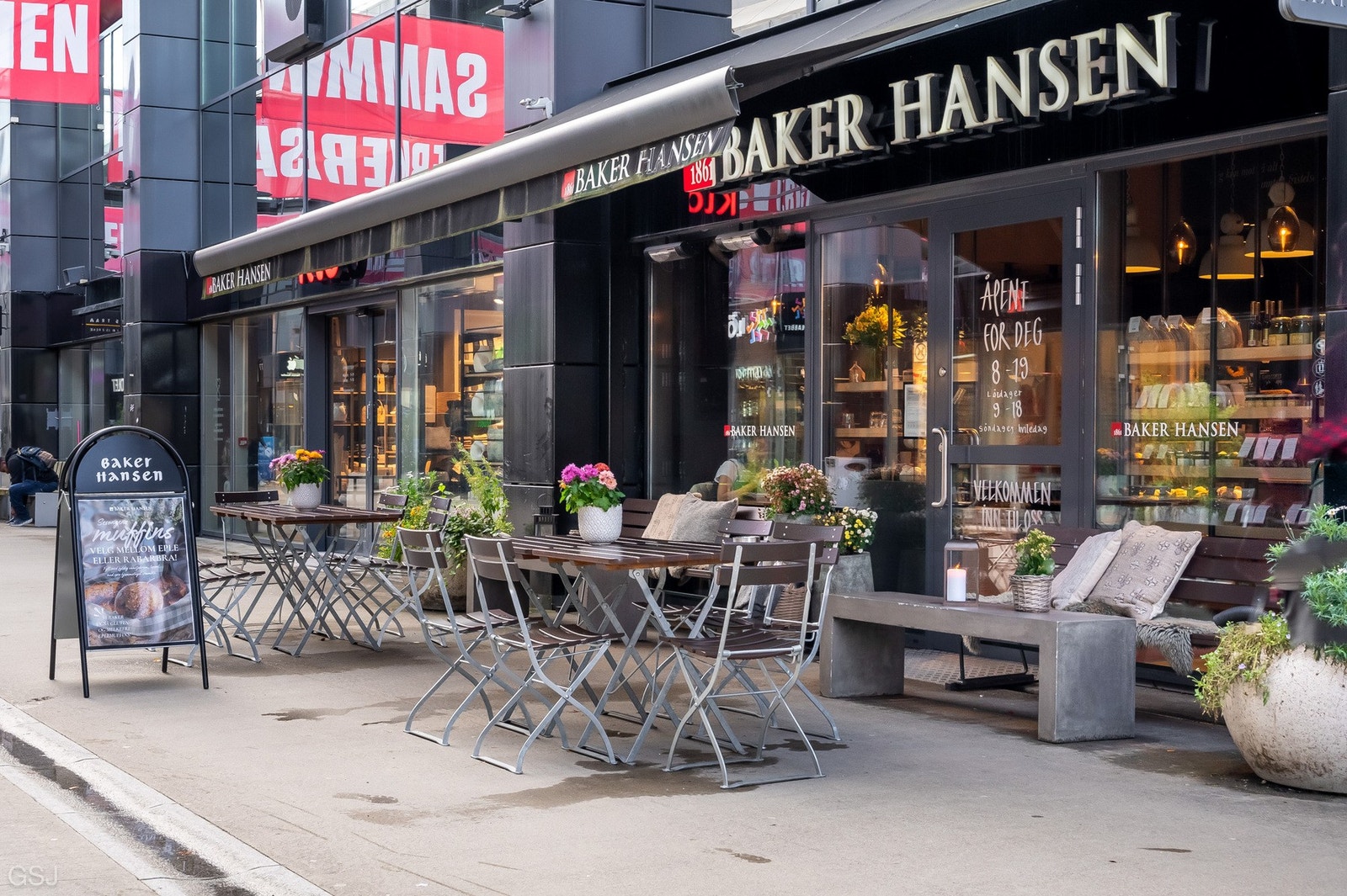 Baker Hansen har alltid noe godt å by på Galleribilde