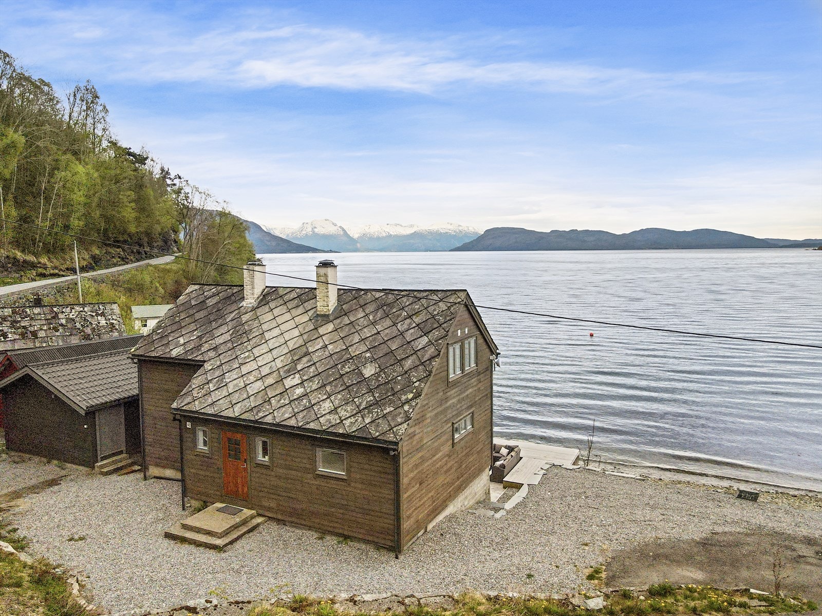 Dette er en eiendom for deg som ønsker ro og naturskjønne omgivelser. Galleribilde