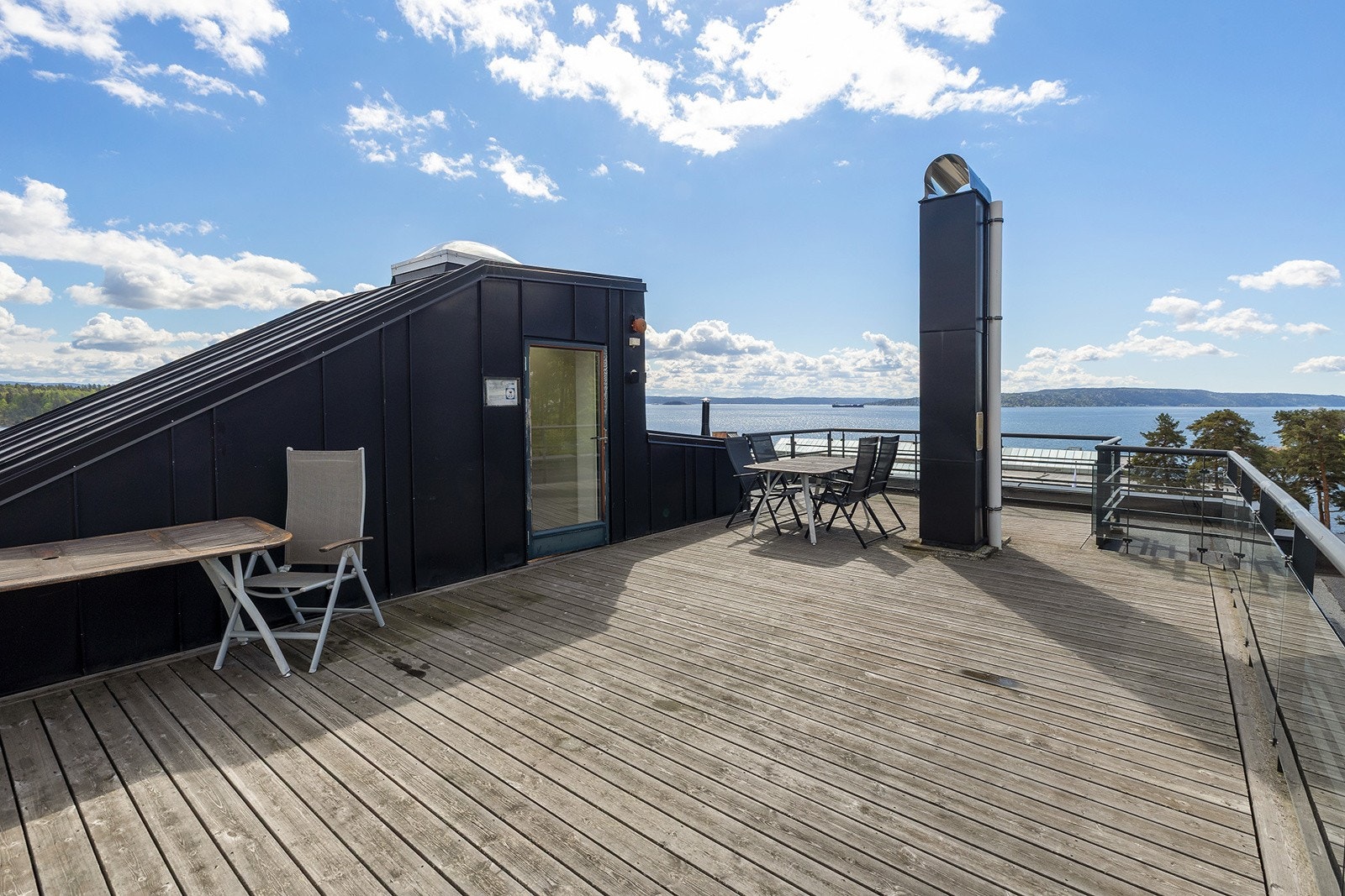 Felles takterrasse - Det er heis i bygningen til alle etasjer. Galleribilde