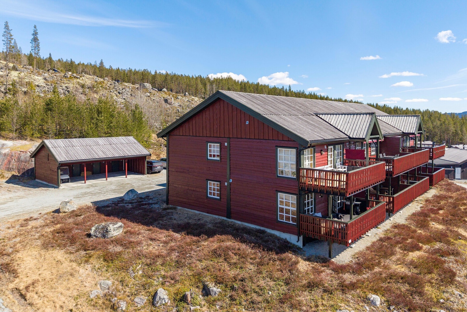 Leiligheten ligger i første etasje. Galleribilde