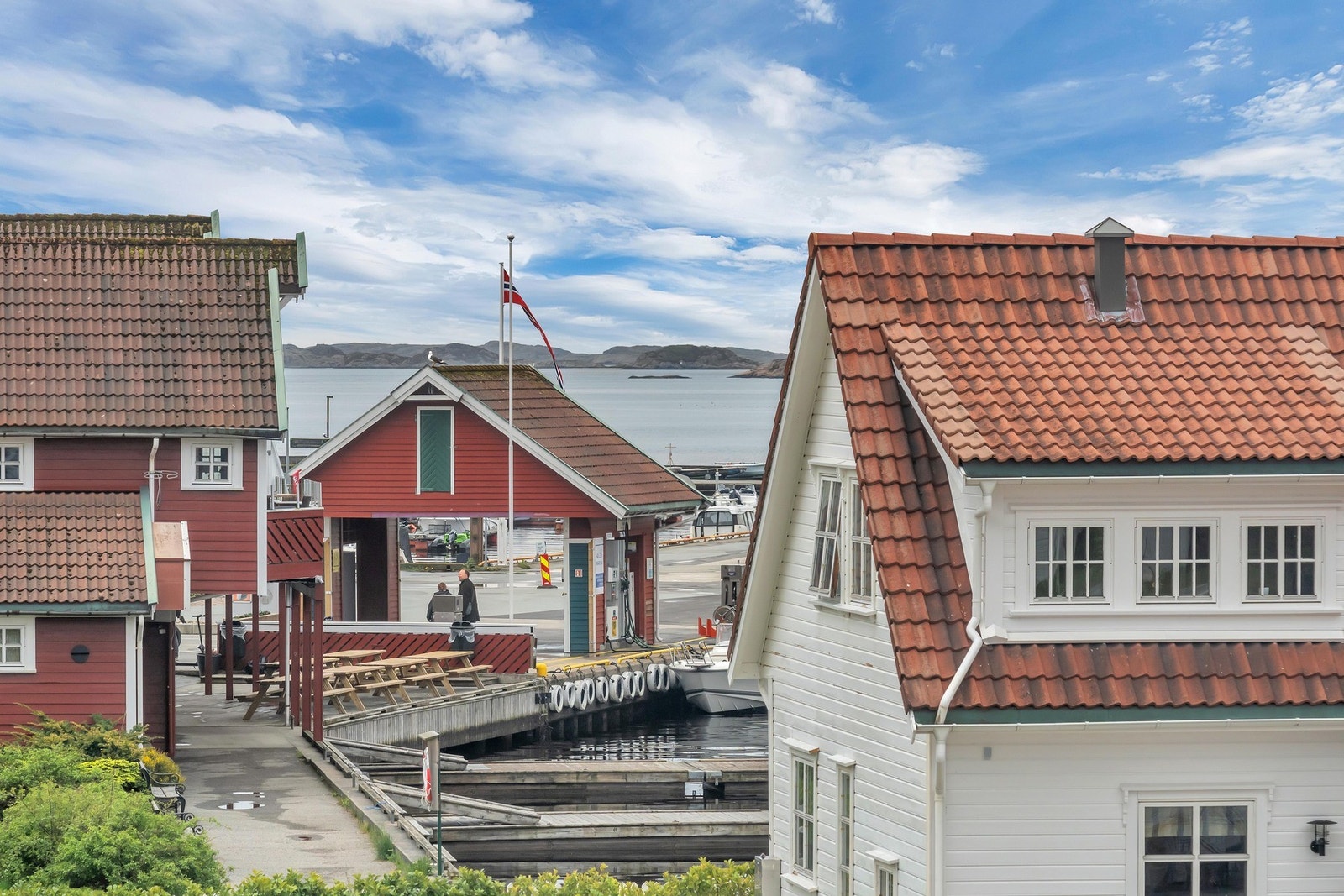 Utsikt til Høllen Galleribilde