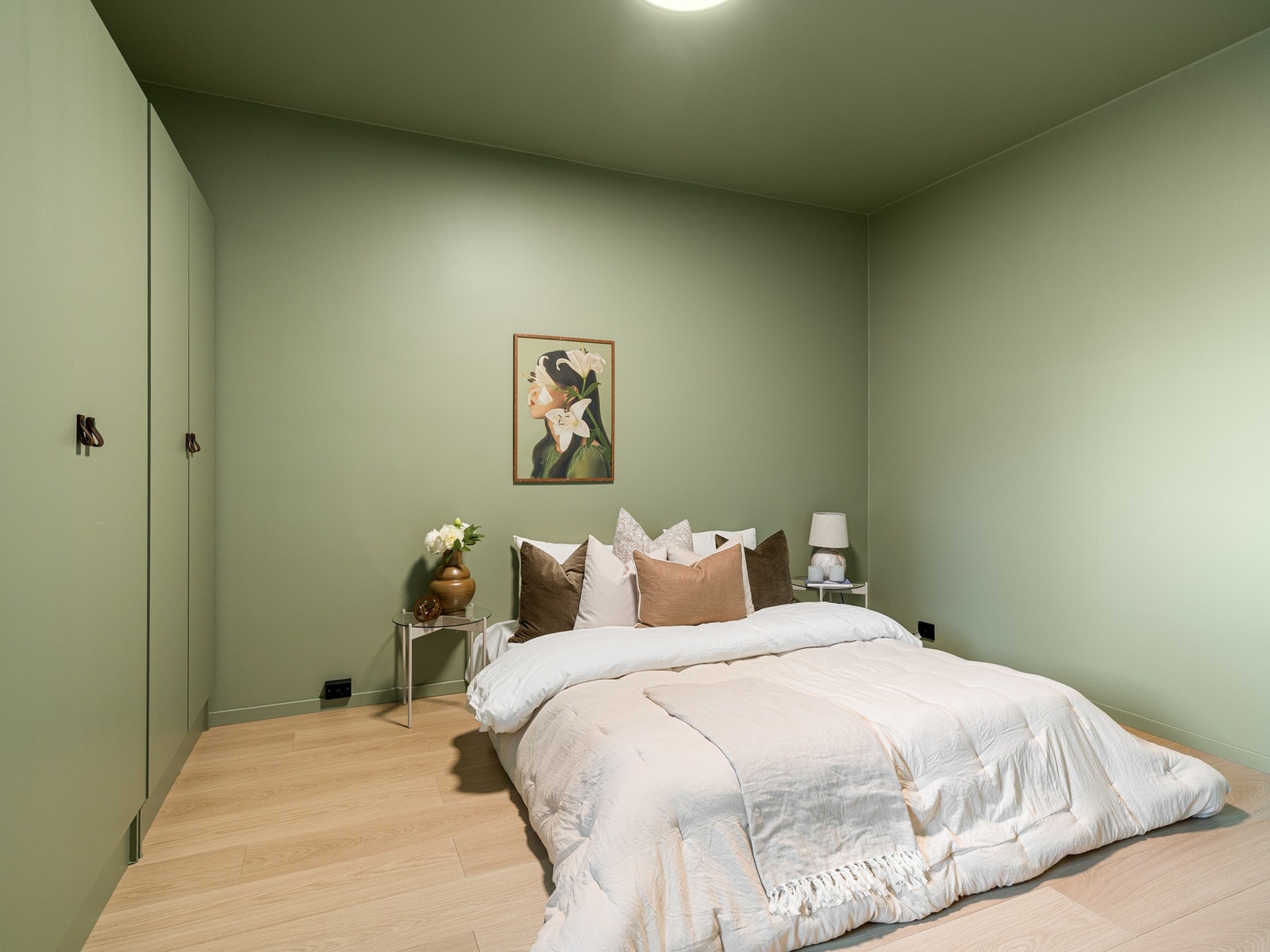 Leiligheten har to innbydende soverom. Galleribilde