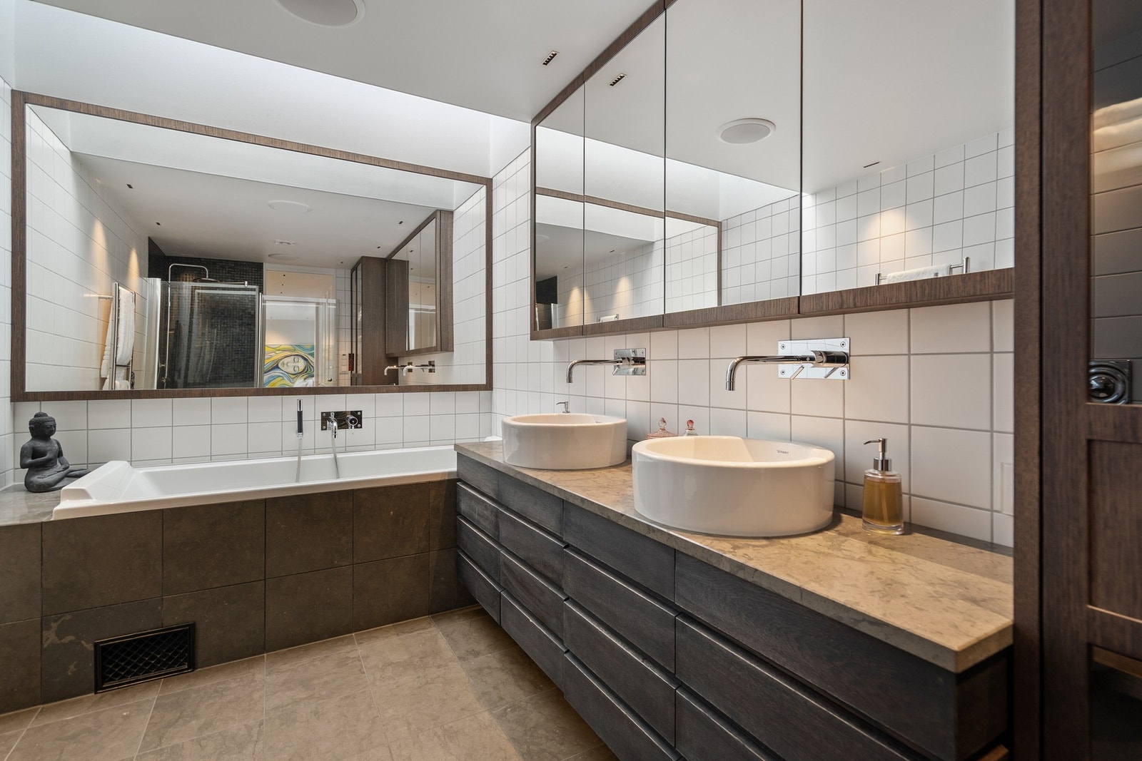 Masterbadet Galleribilde